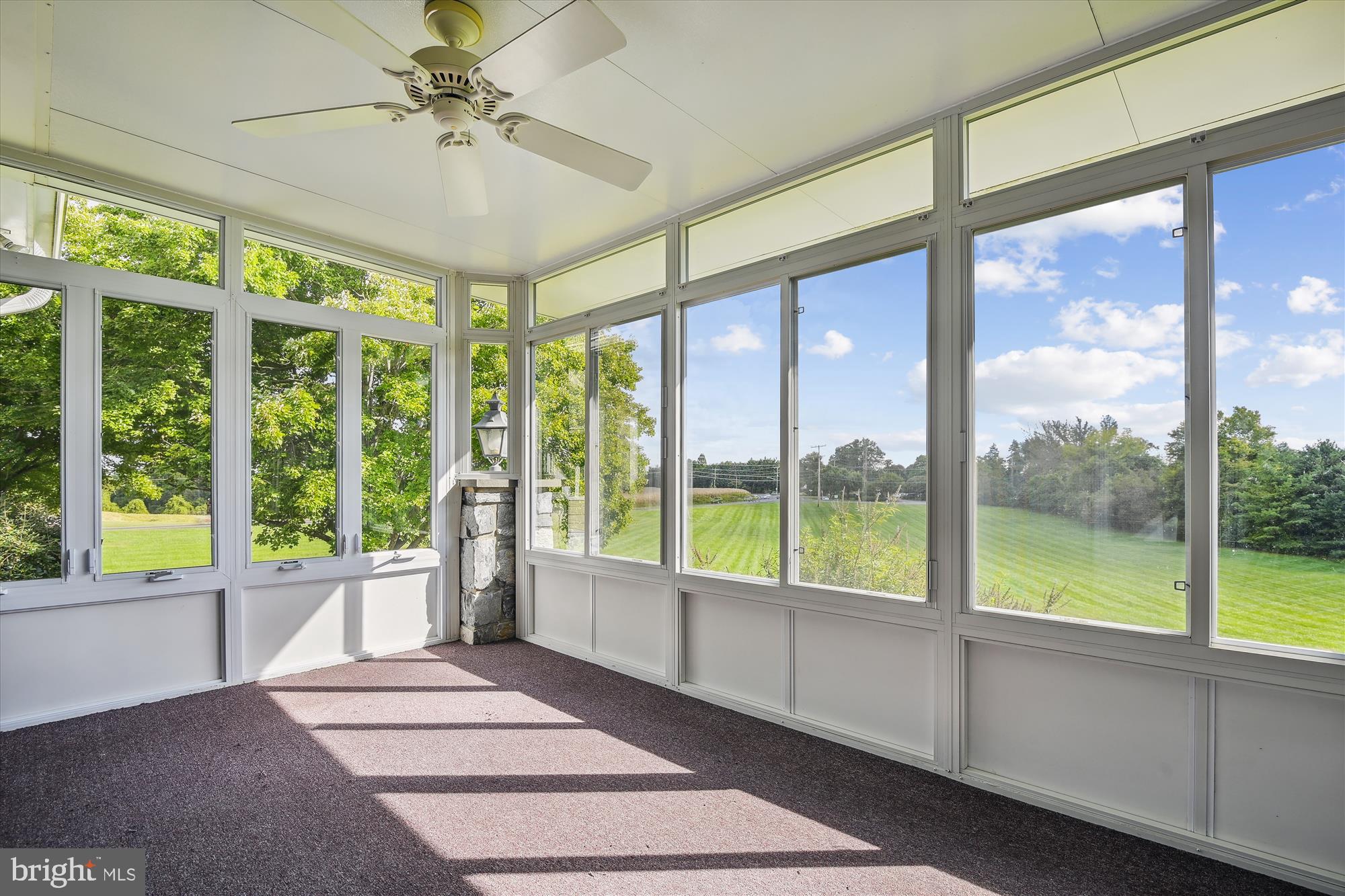 GOVERNORS MANOR - Residential