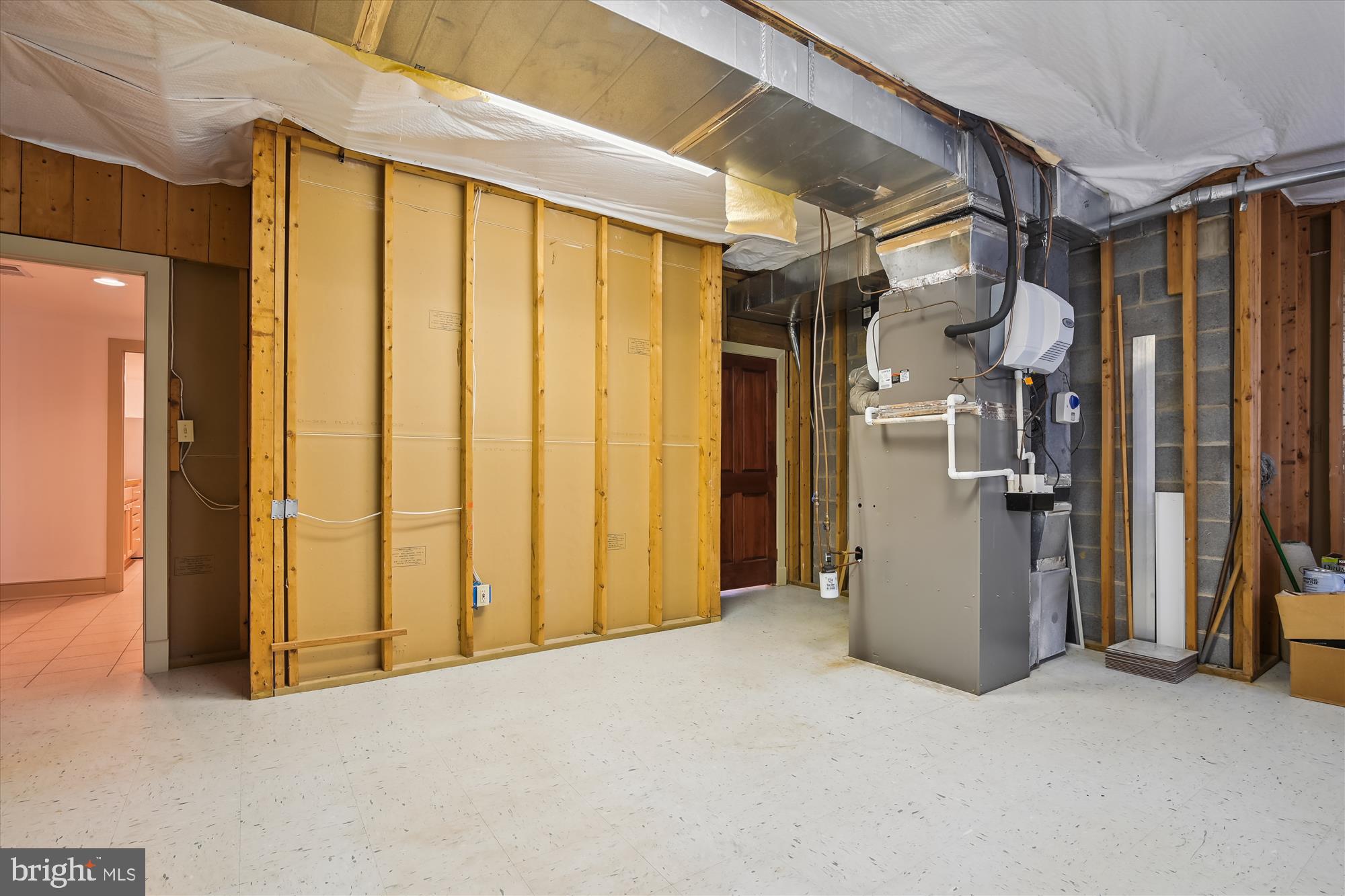 GOVERNORS MANOR - Residential