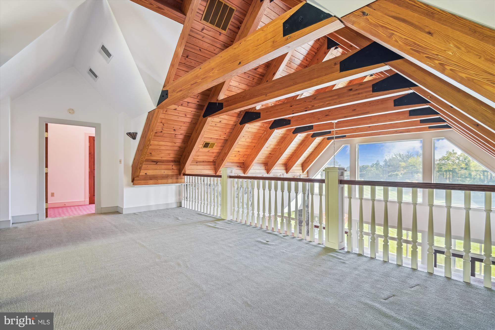 GOVERNORS MANOR - Residential