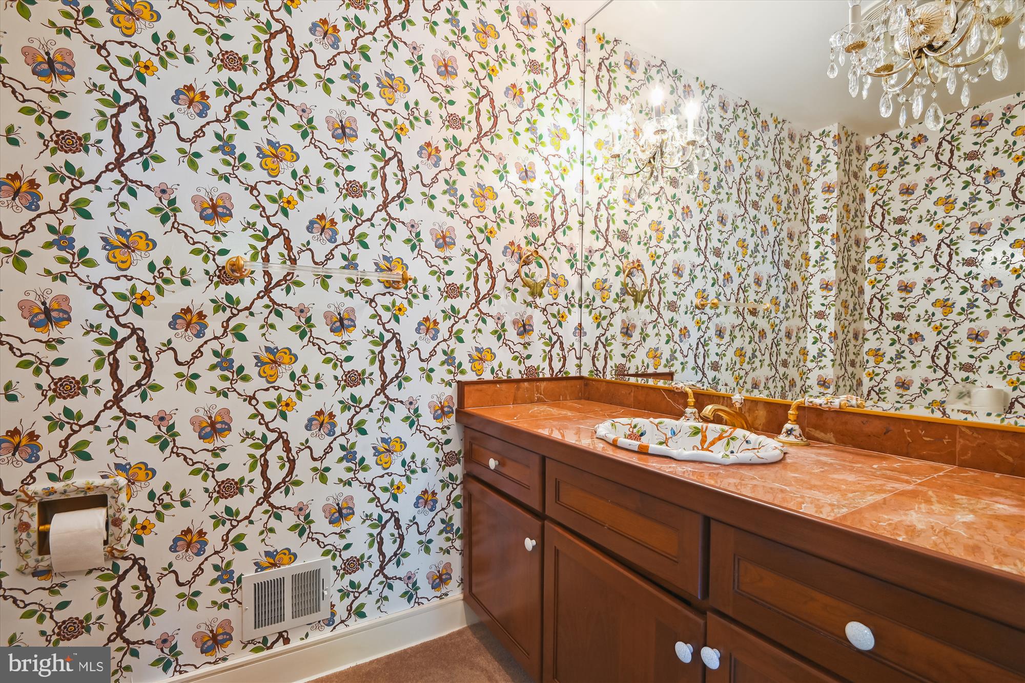 GOVERNORS MANOR - Residential