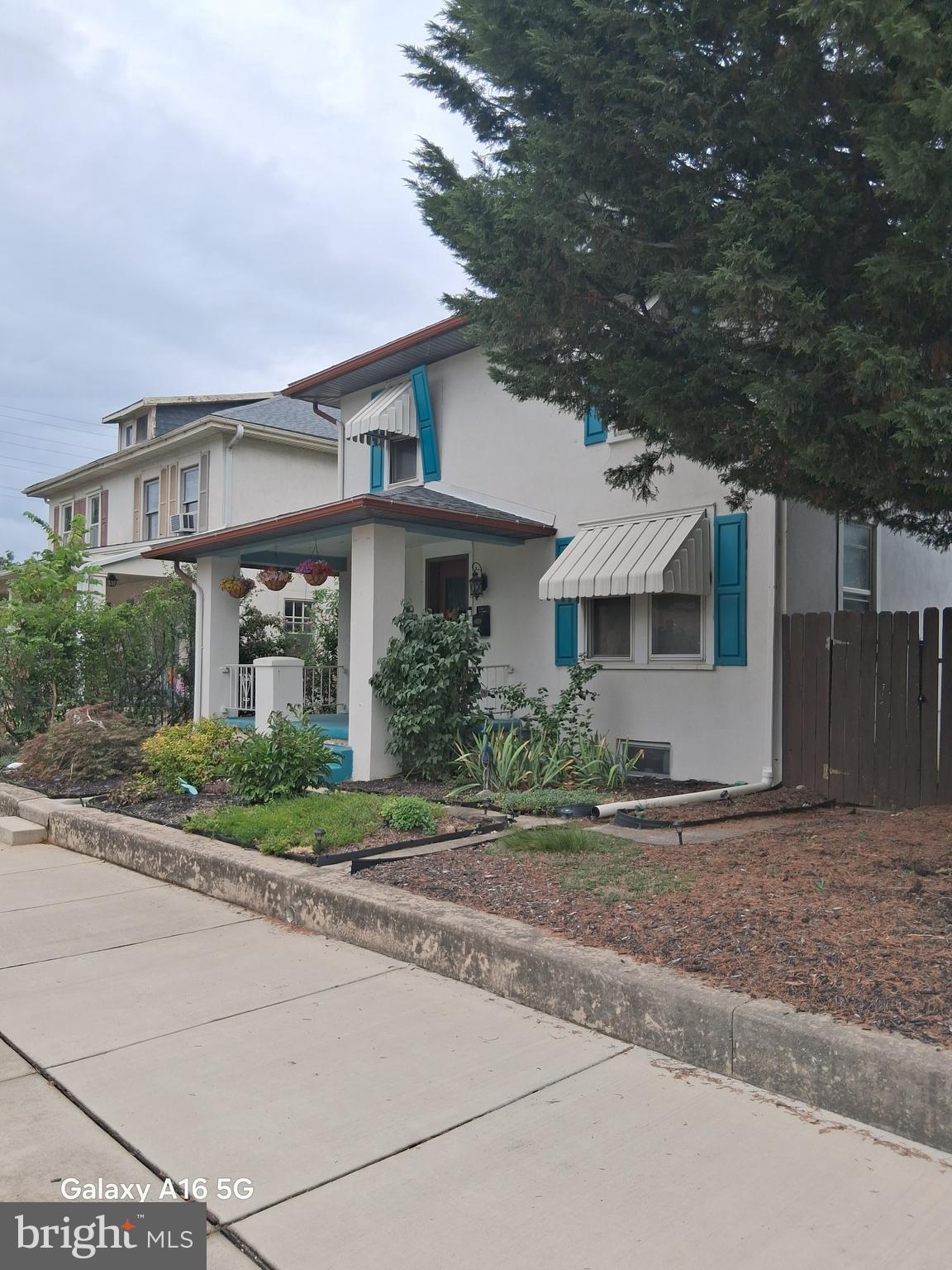 553 PACIFIC AVENUE