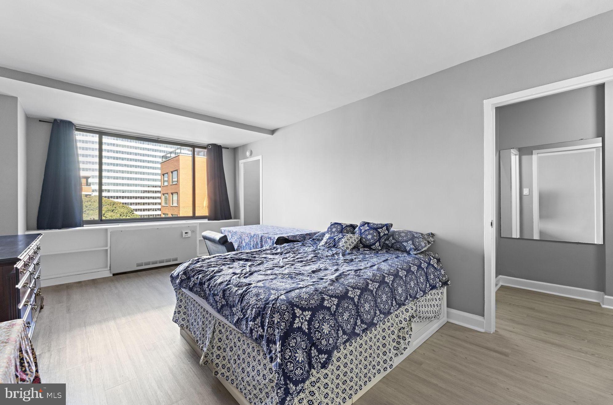 RIVER PLACE - Residential Lease