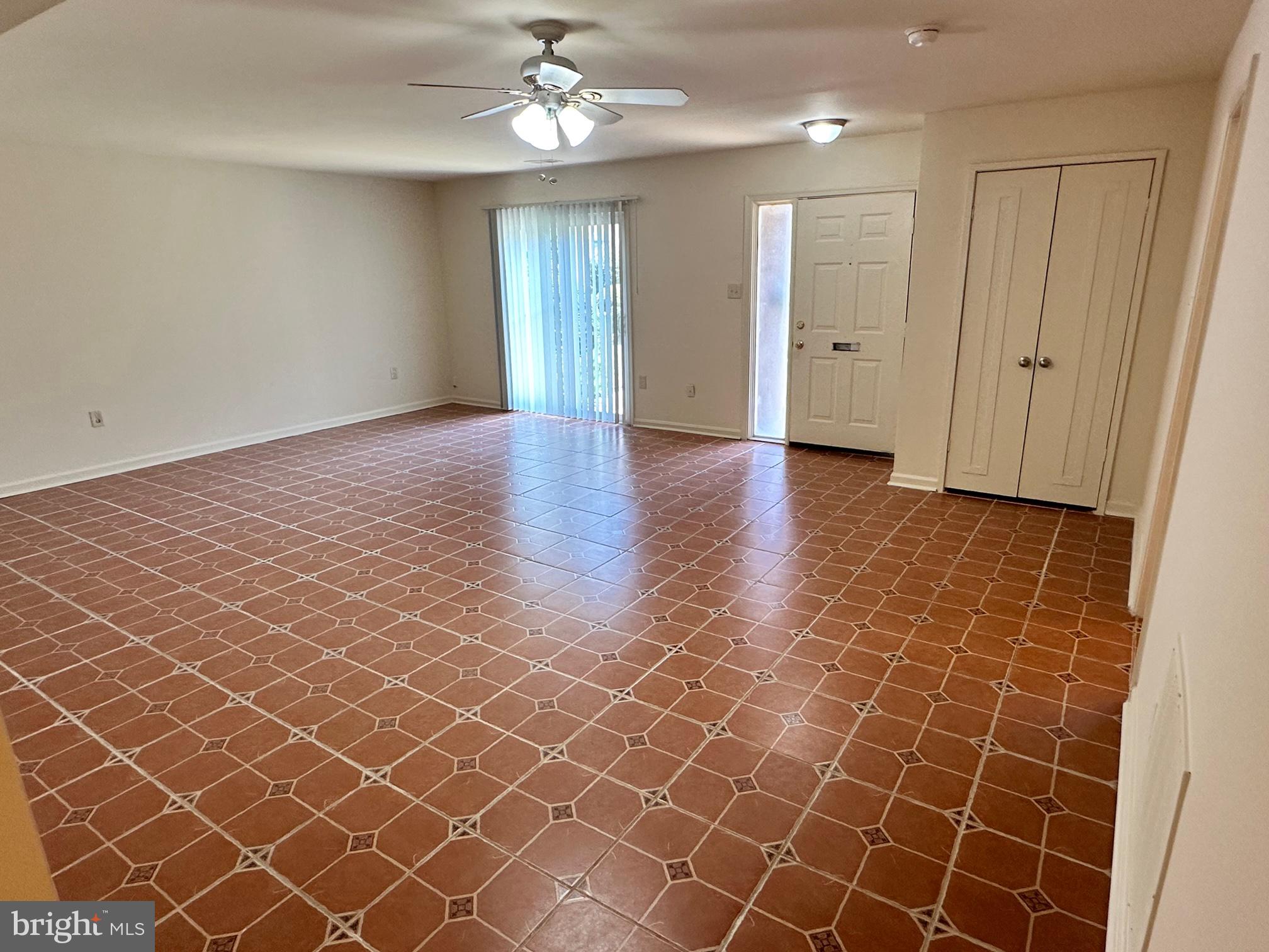 TERRACE TOWNE HOMES OF WOODLAWN - Residential Lease