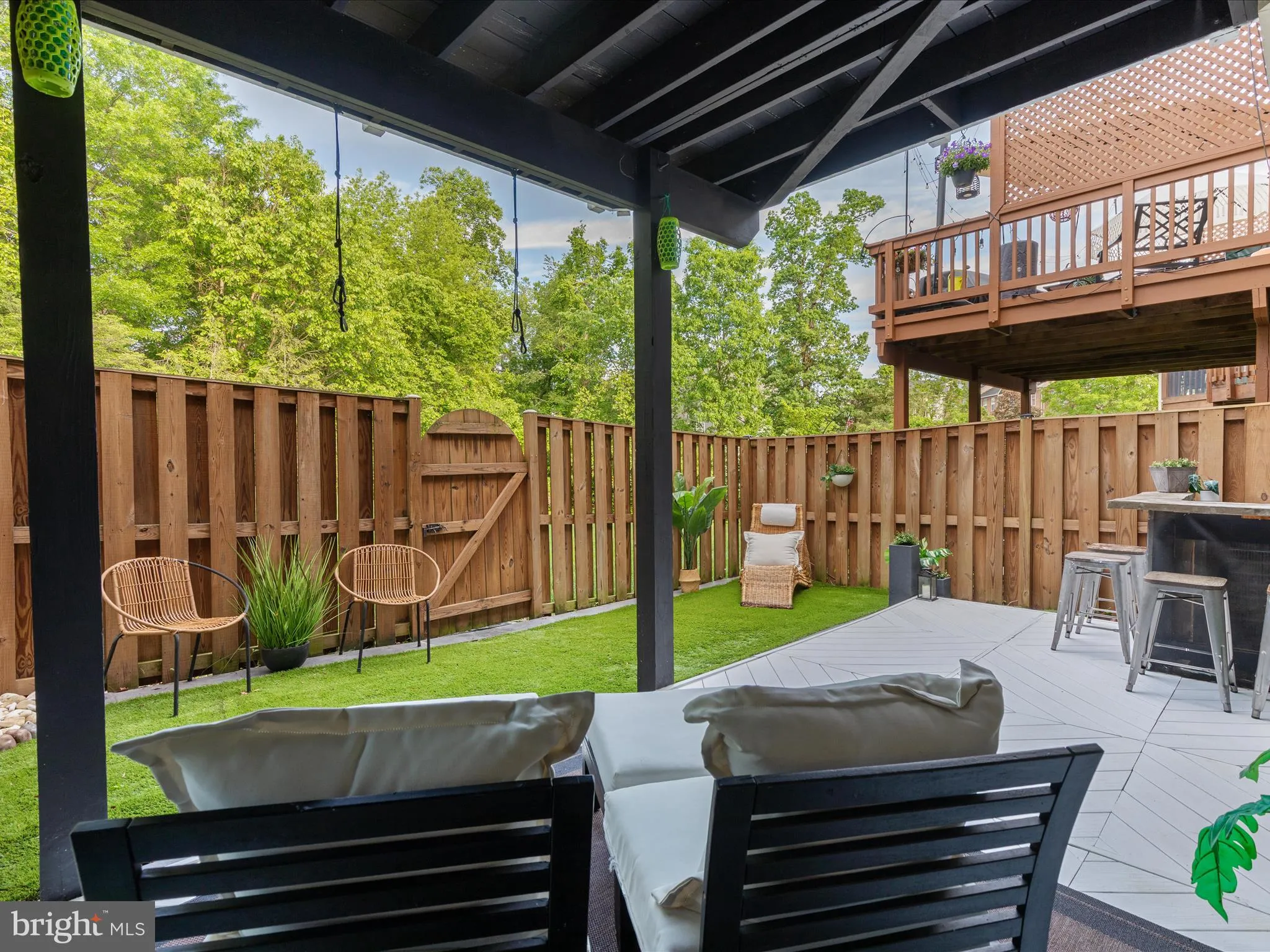 Sterling, Virginia 20165, United States, 4 Bedrooms Bedrooms, ,4 BathroomsBathrooms,Residential,Contingent,120518