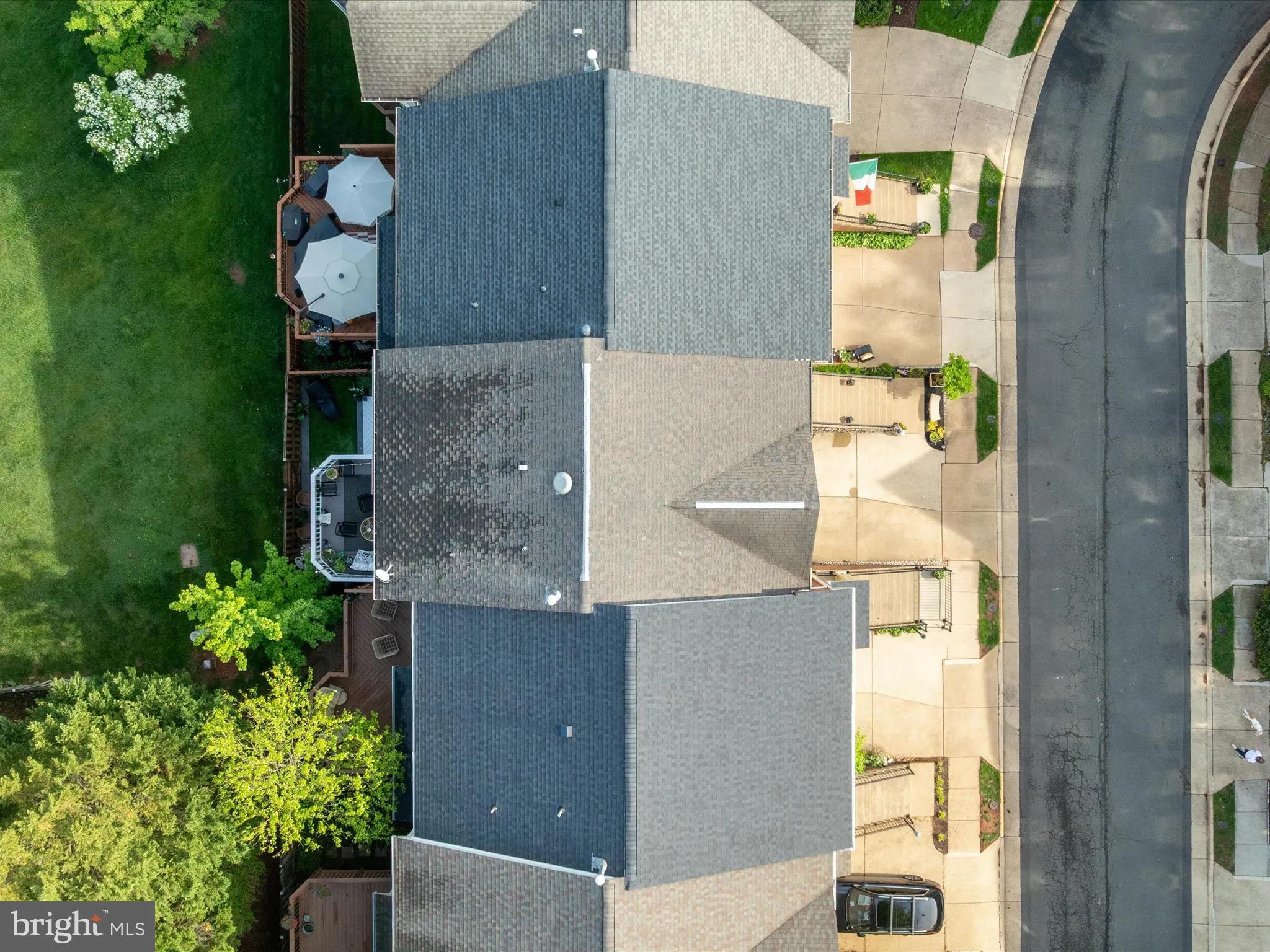 Sterling, Virginia 20165, United States, 4 Bedrooms Bedrooms, ,4 BathroomsBathrooms,Residential,Contingent,120518