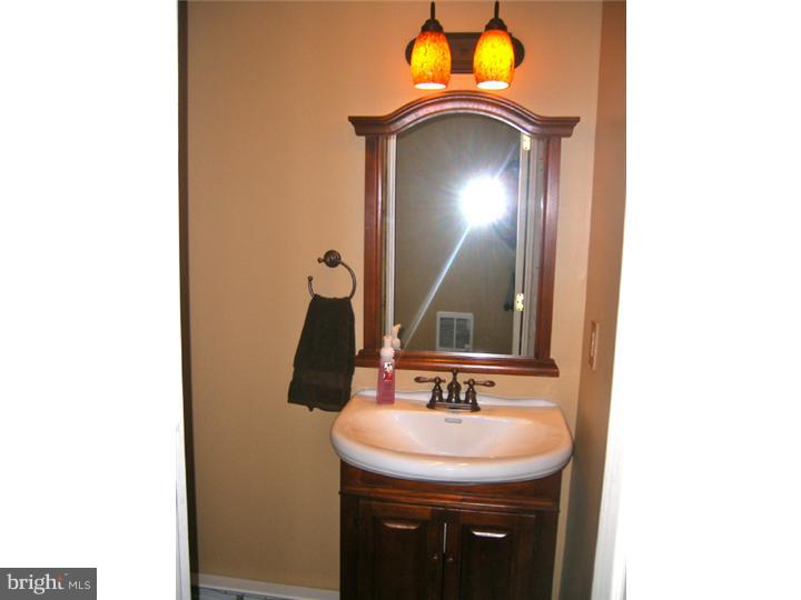 ROSEDALE - Residential Lease