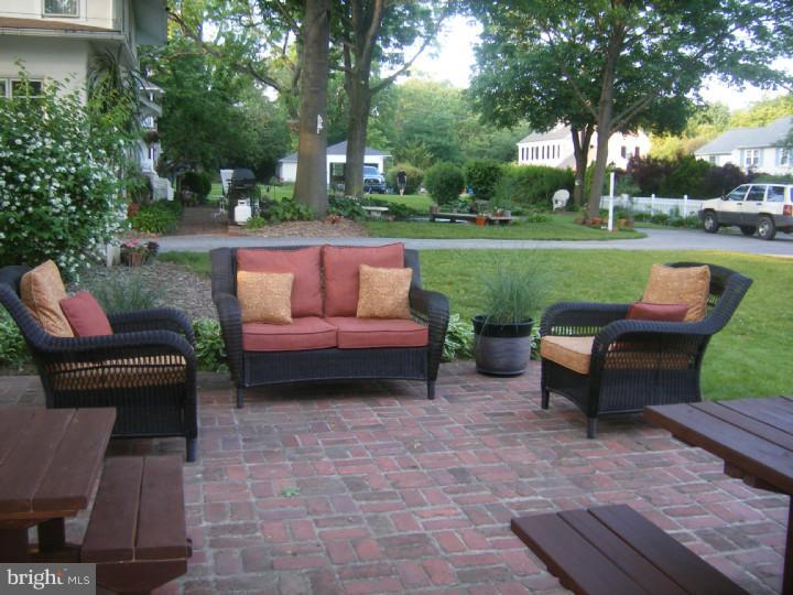 ROSEDALE - Residential Lease