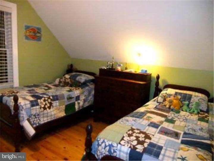 ROSEDALE - Residential Lease