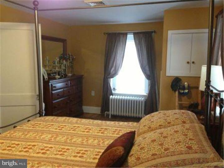 ROSEDALE - Residential Lease