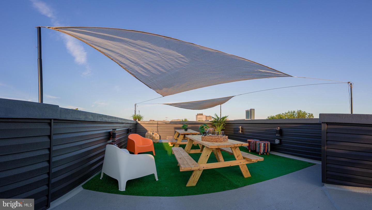 TEMPLE UNIVERSITY - Residential Lease