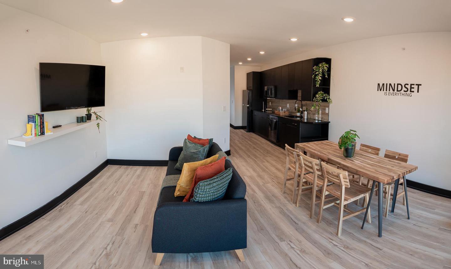 TEMPLE UNIVERSITY - Residential Lease