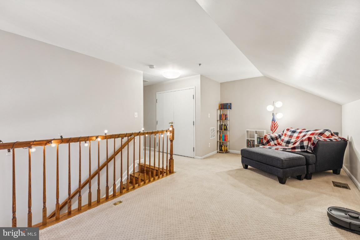 LORTON STATION NORTH CND - Residential