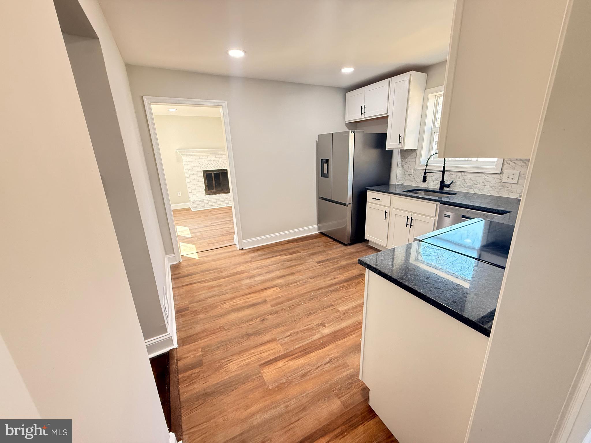 NEW CARROLLTON - Residential