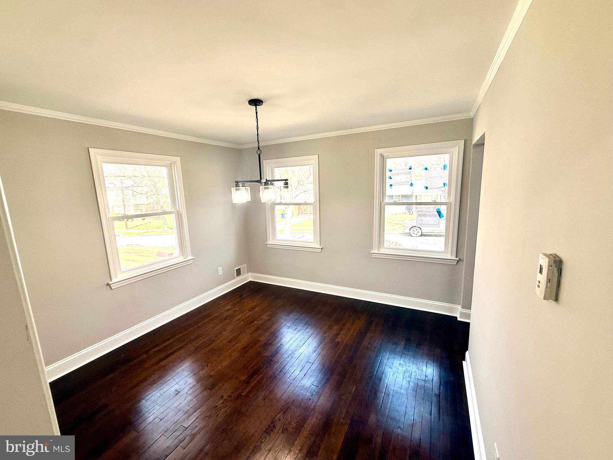 NEW CARROLLTON - Residential