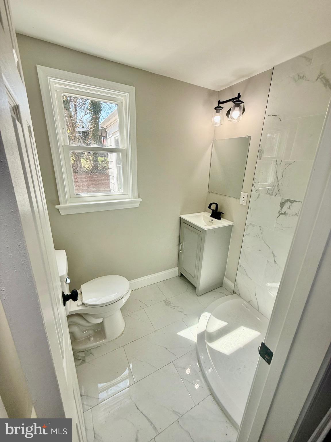 NEW CARROLLTON - Residential