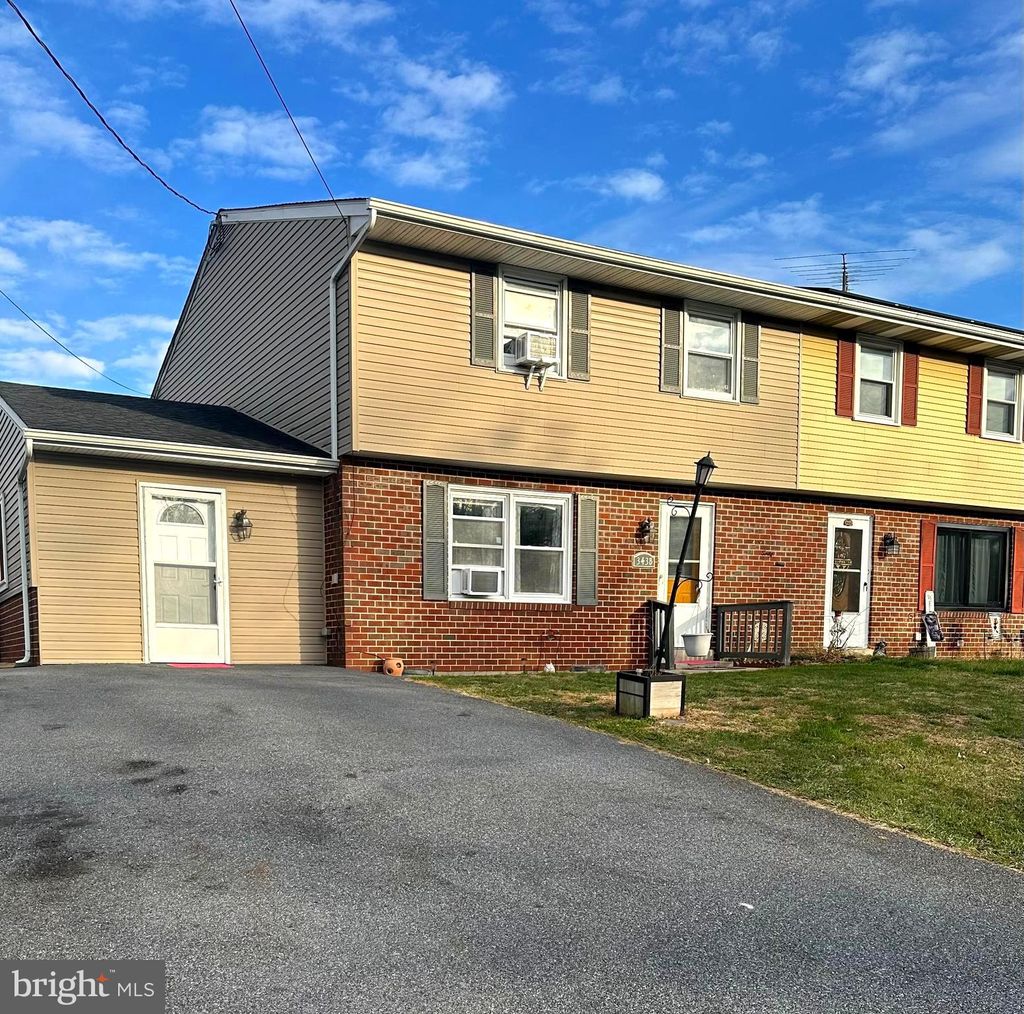 Photo of 343 - B Carol Lynn Drive, WILLOW STREET, PA 17584 (MLS # PALA2080502)