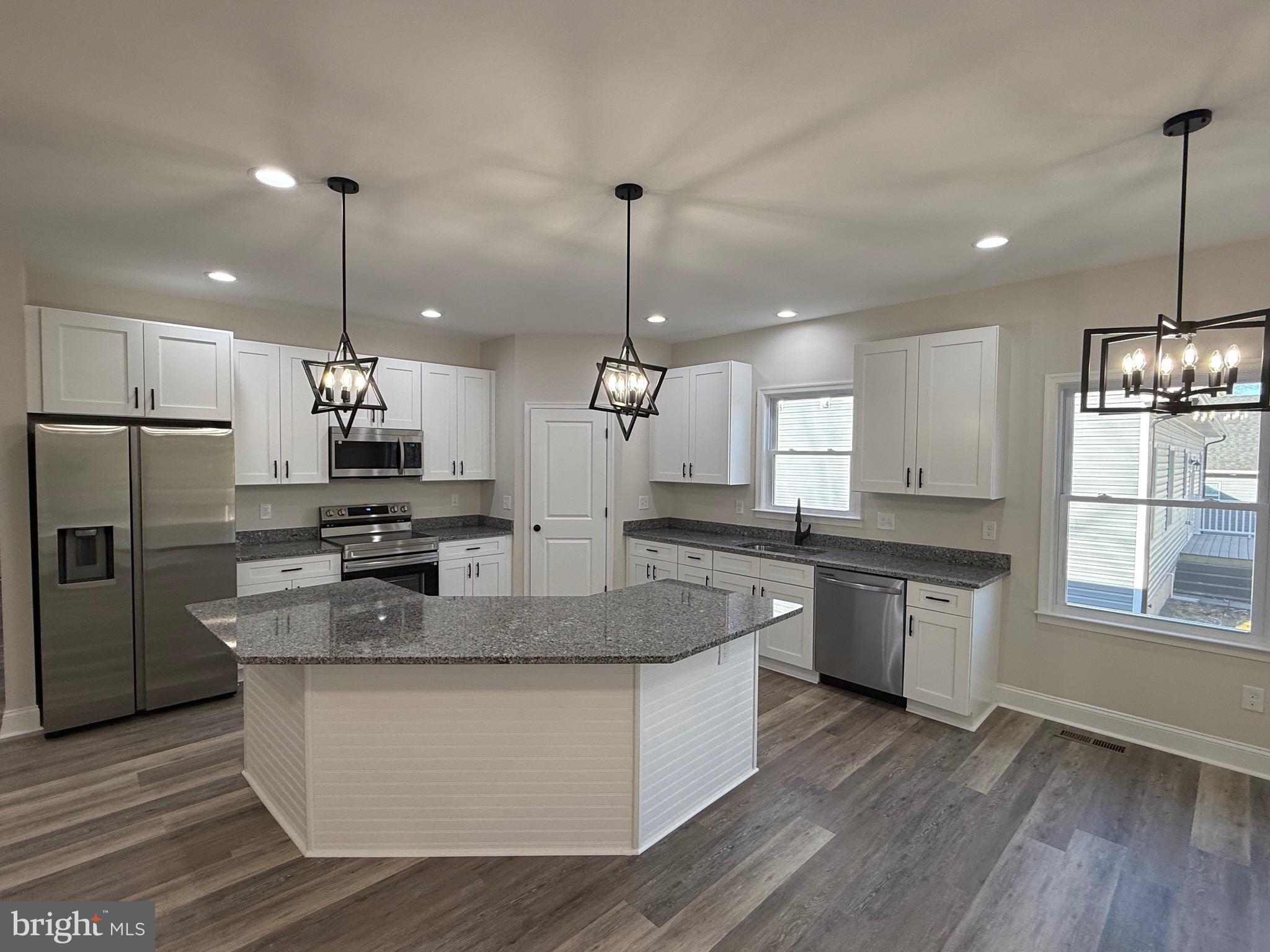 PLACID BAY ESTATES - Residential