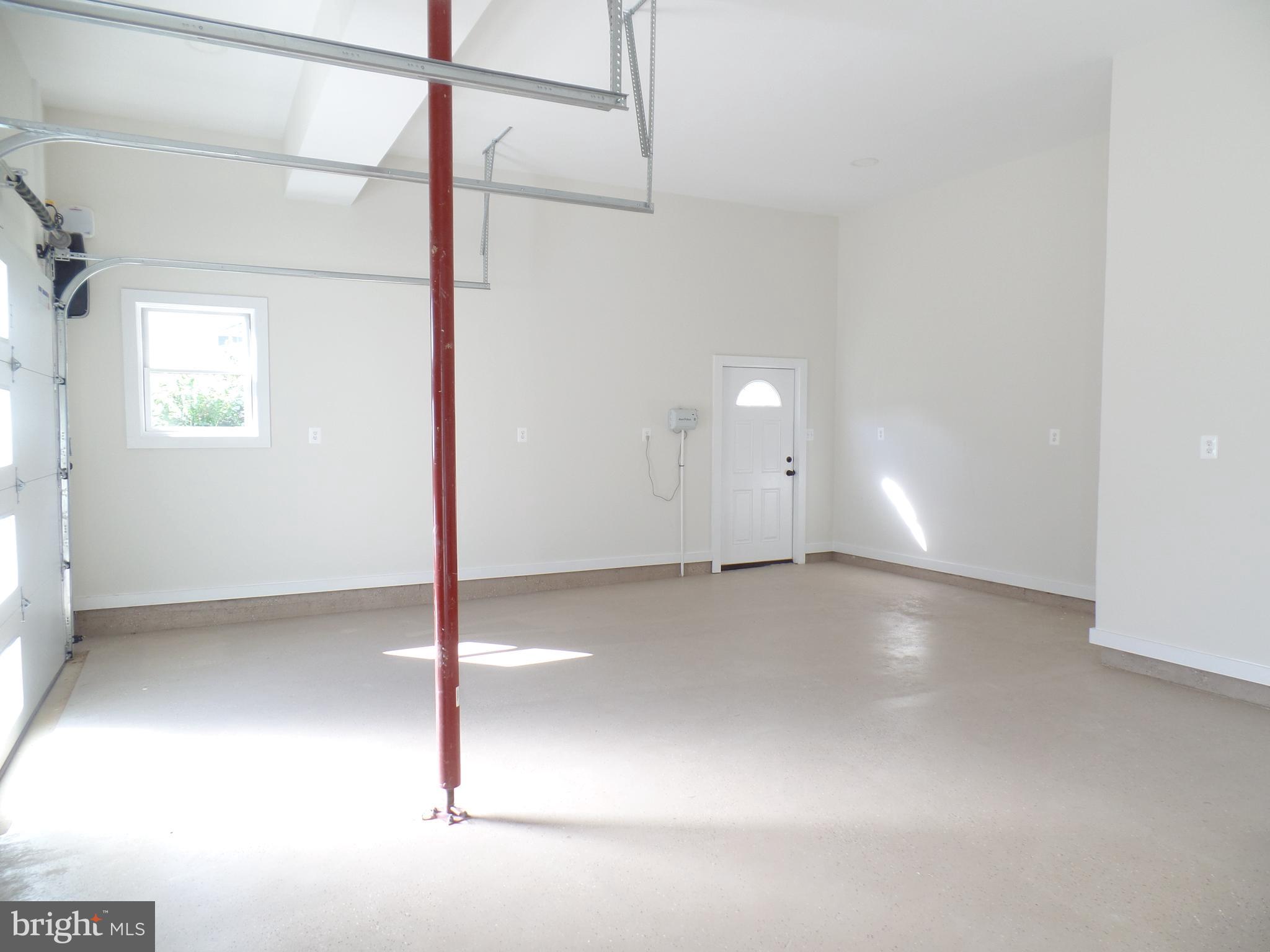 PIMMIT HILLS - Residential