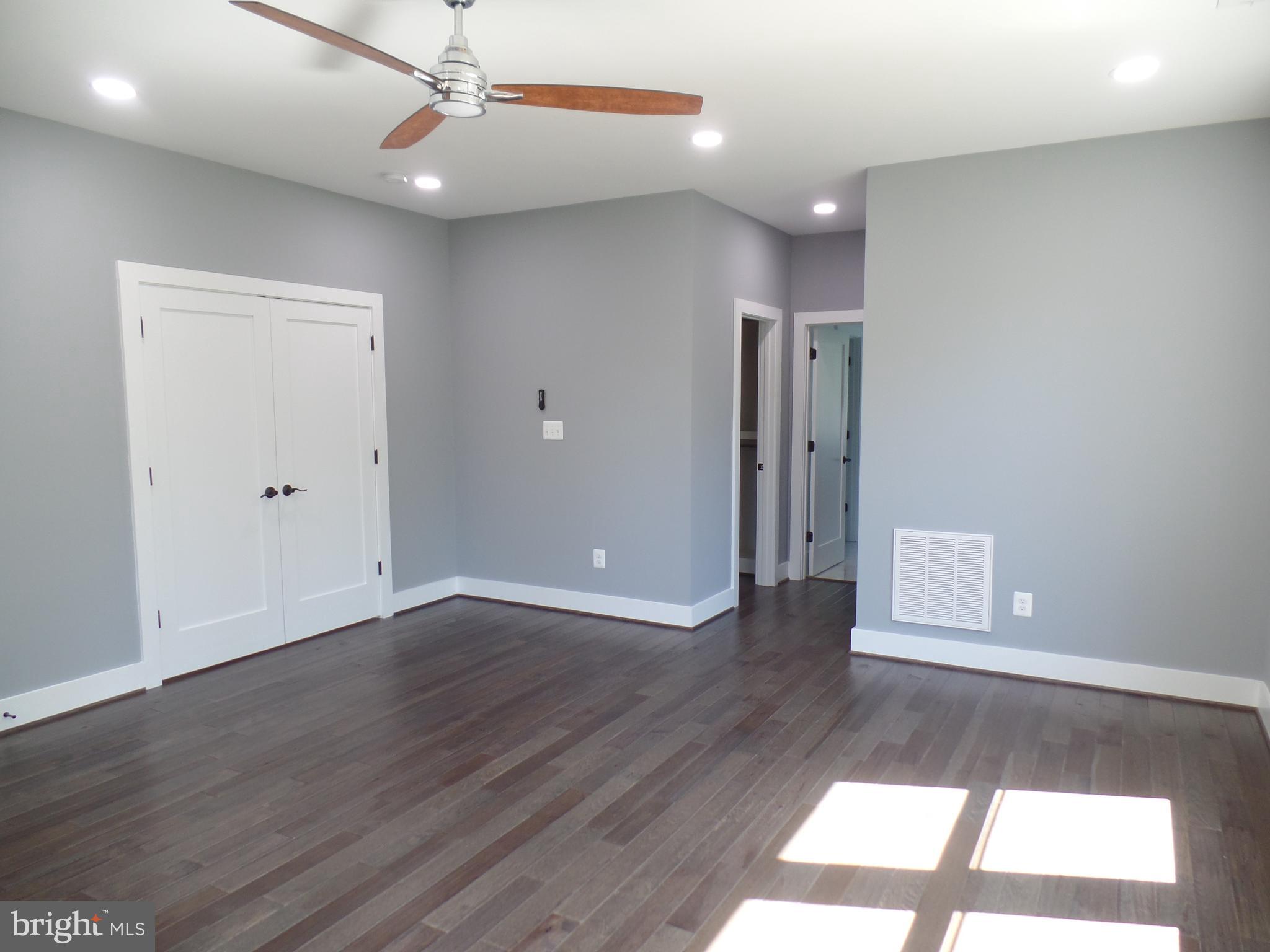 PIMMIT HILLS - Residential