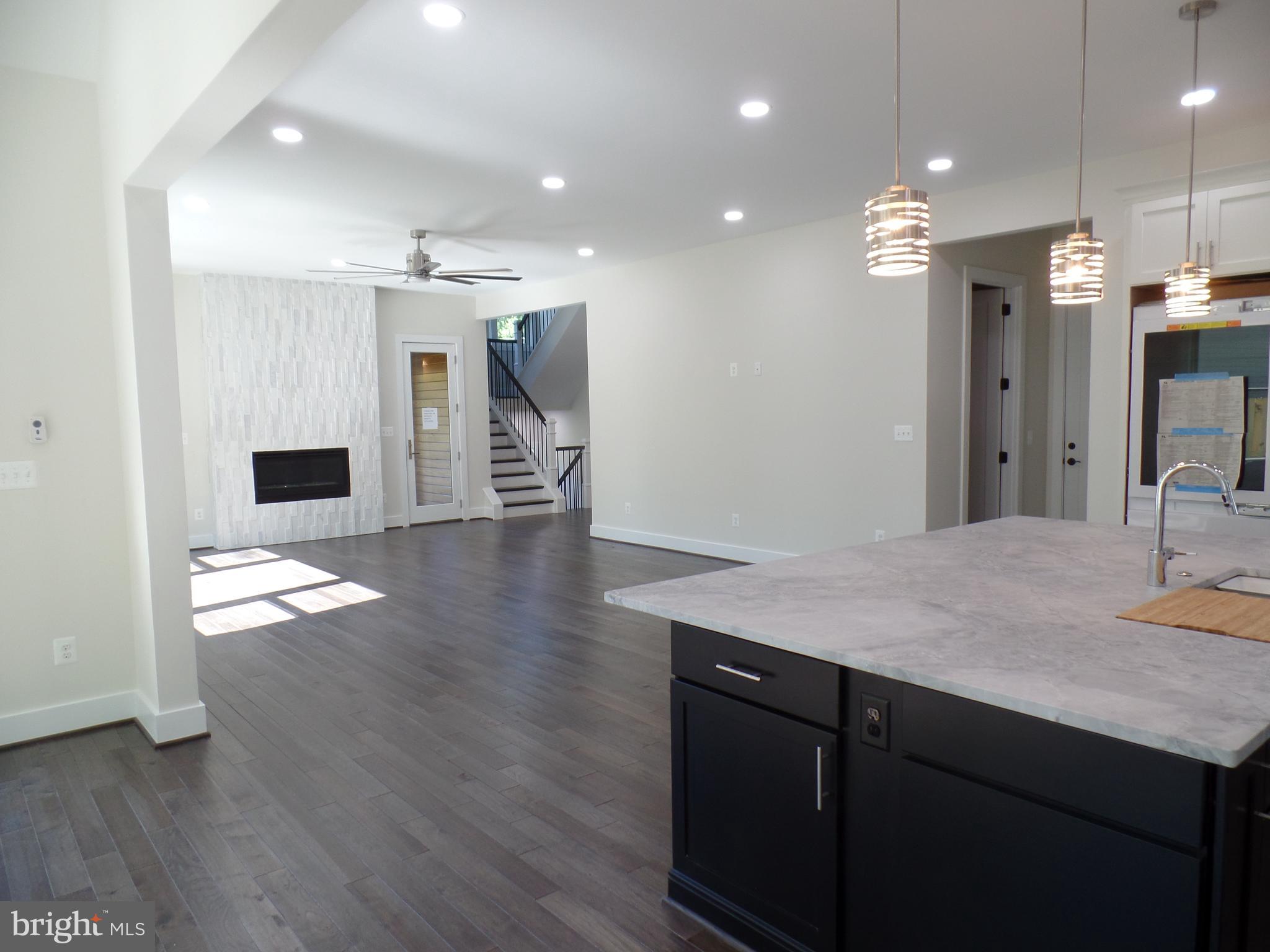 PIMMIT HILLS - Residential