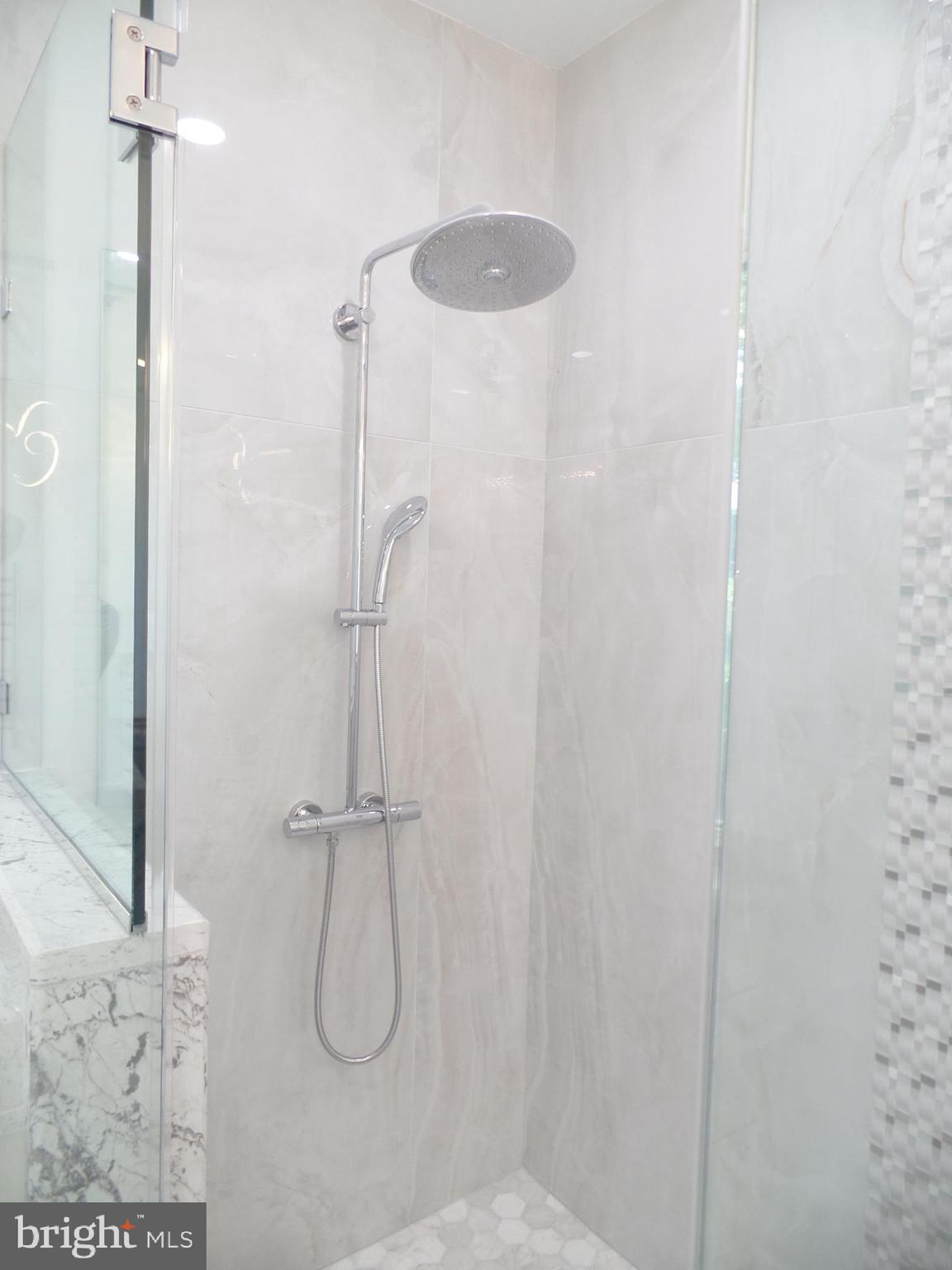 PIMMIT HILLS - Residential