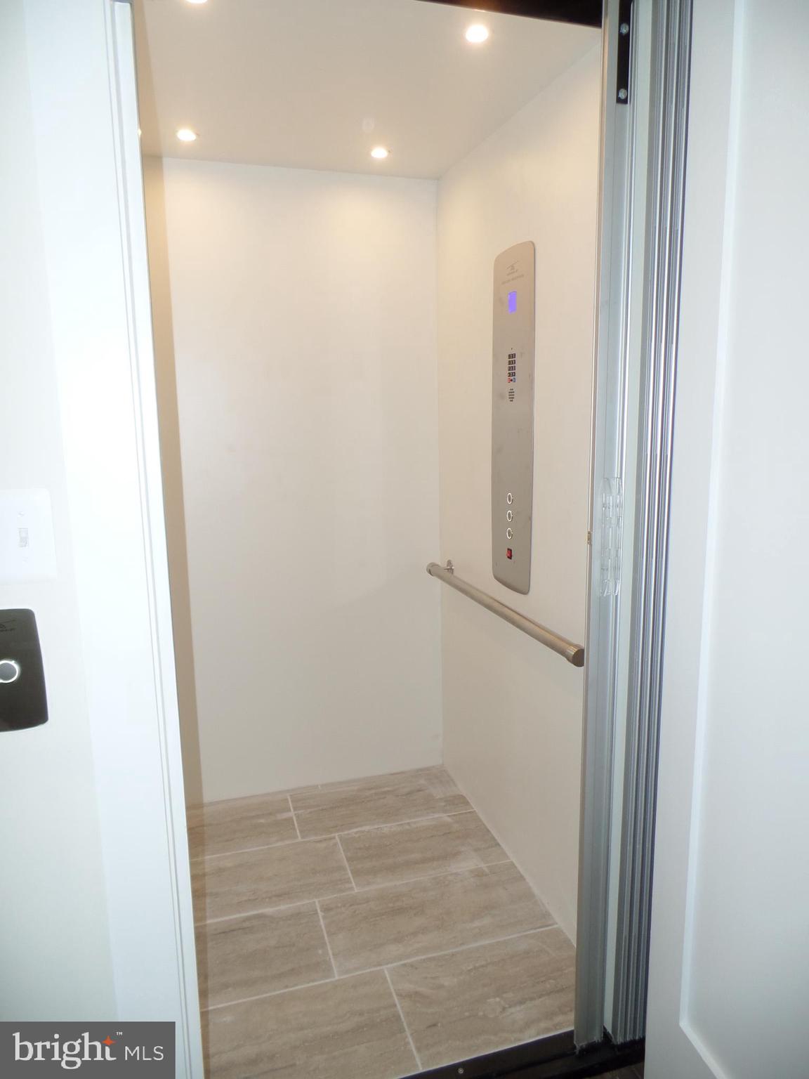 PIMMIT HILLS - Residential