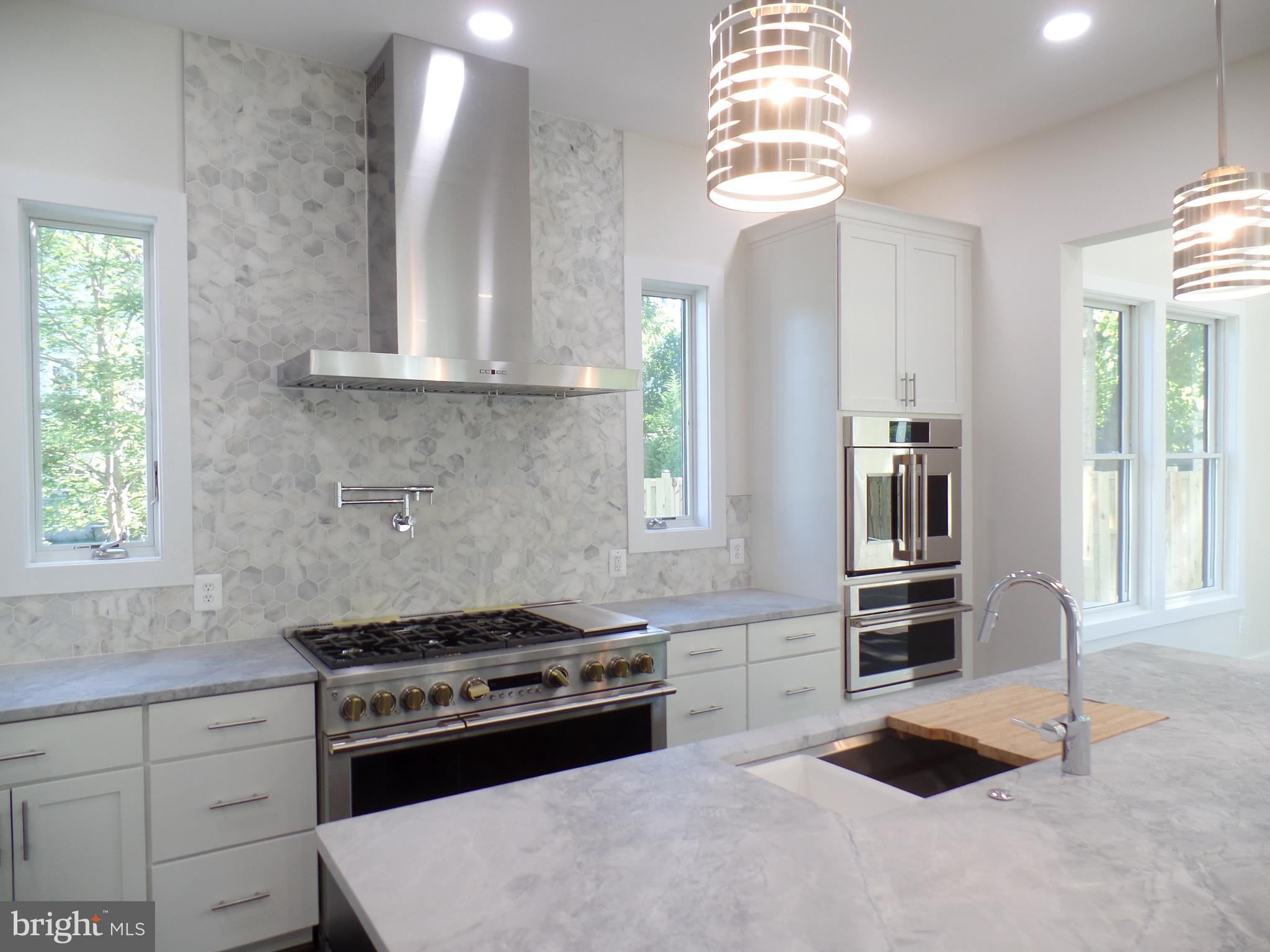 PIMMIT HILLS - Residential