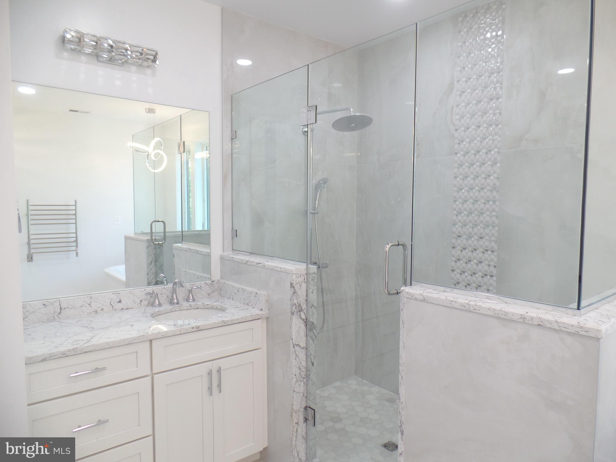 PIMMIT HILLS - Residential