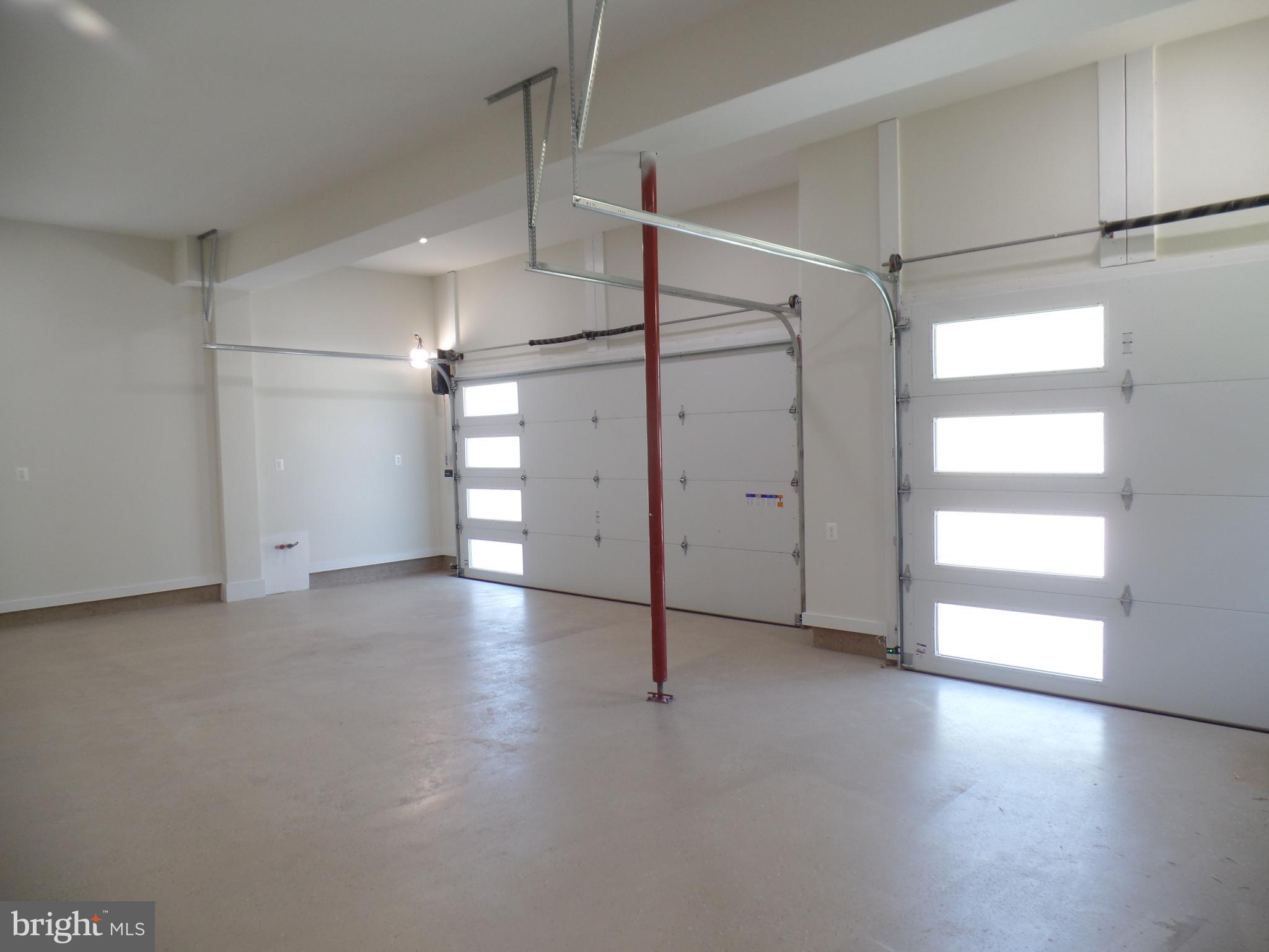 PIMMIT HILLS - Residential