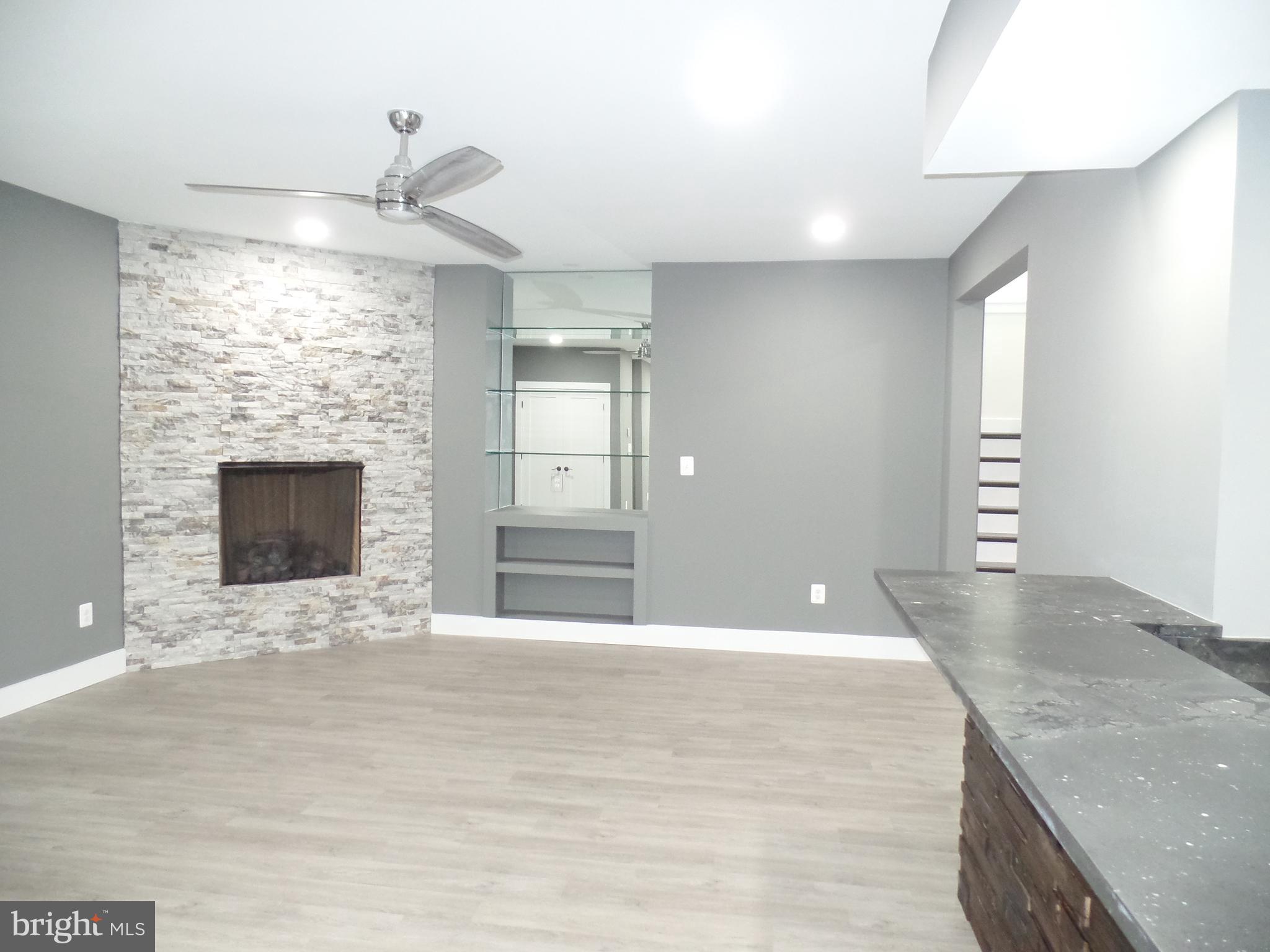 PIMMIT HILLS - Residential