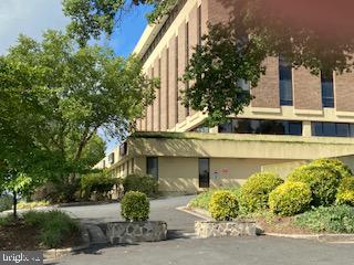 MAPLE PROFESSIONAL PARK - Commercial Sale