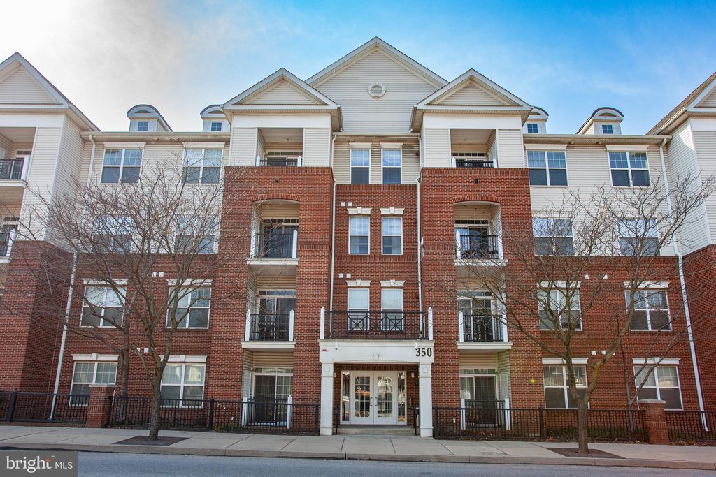 Photo of 350 W Elm Street #3003, CONSHOHOCKEN, PA 19428 (MLS # PAMC2096752)