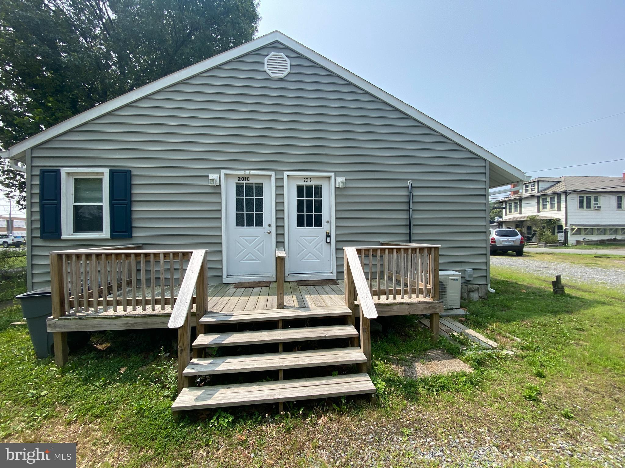 TOWN OF COLONIAL BEACH - Residential Lease