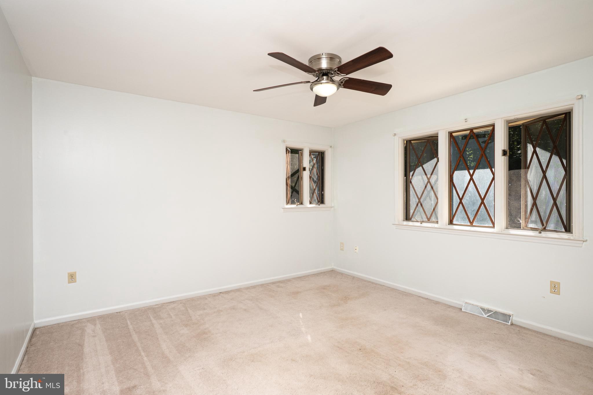 ANGELICA WOODS - Residential