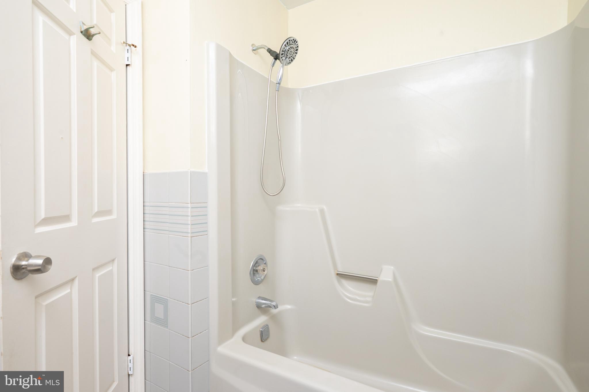 ANGELICA WOODS - Residential