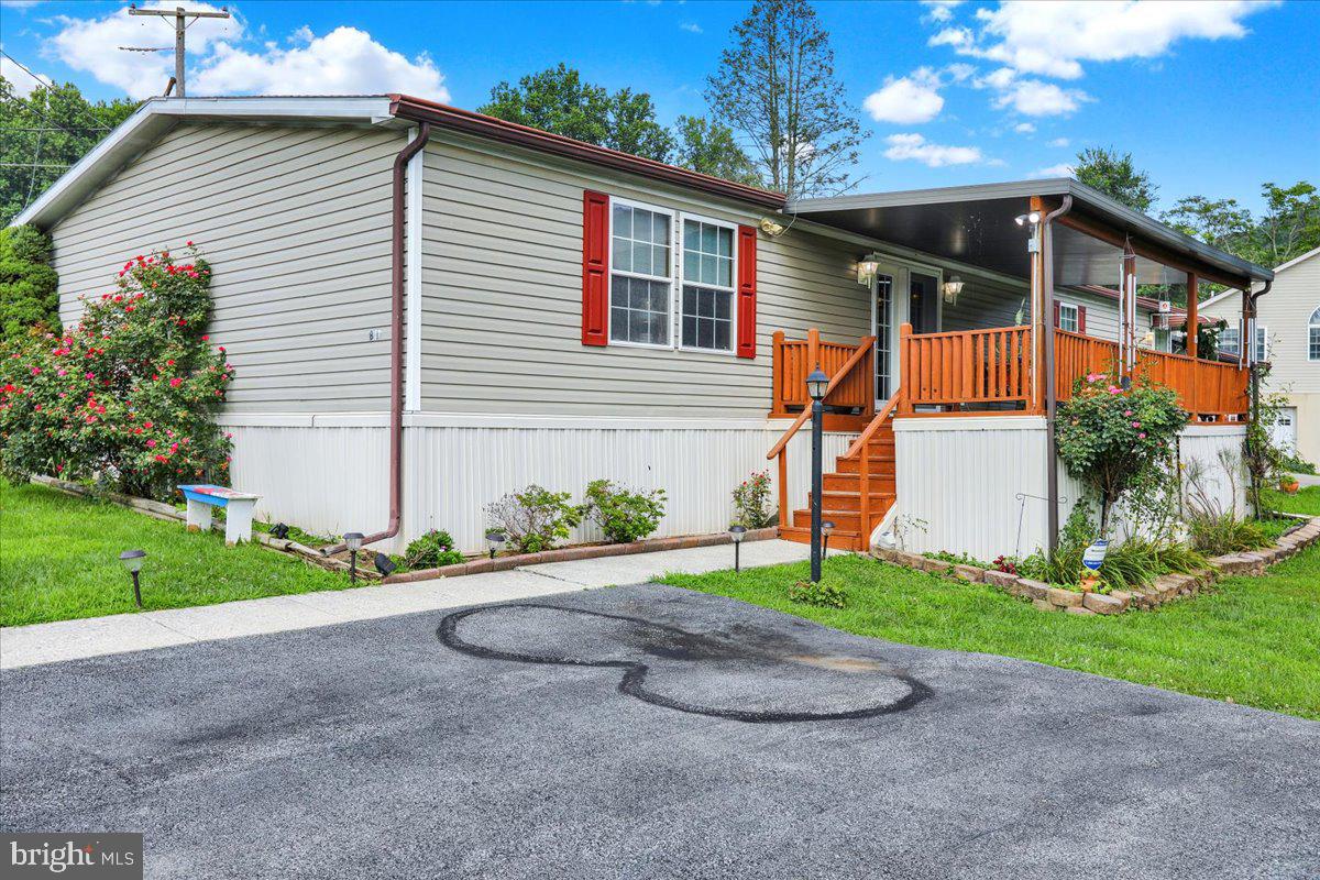 2461 ELIZABETH AVENUE B-01