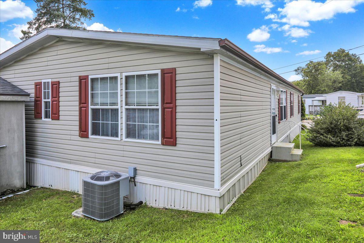 2461 ELIZABETH AVENUE B-01