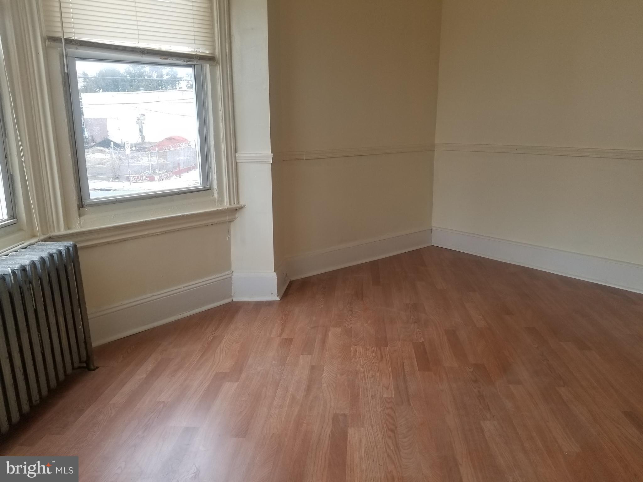 Well-maintained corner duplex featuring 1-bedroom and 1-bath for each unit, with hardwood floors throughout. Each unit offers a smart and efficient layout, ideal for low-maintenance living. Located near public transportation, this property provides great accessibility and convenience. Excellent investment potential—each unit can easily generate around $850/month in rental income. A solid opportunity for both new and seasoned investors!
