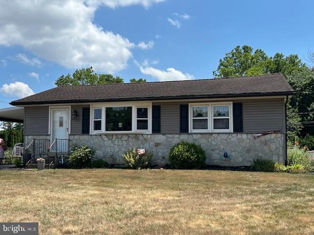 Photo of 2742 Chapel Road, Lancaster, PA 17603 (MLS # PALA2053826)