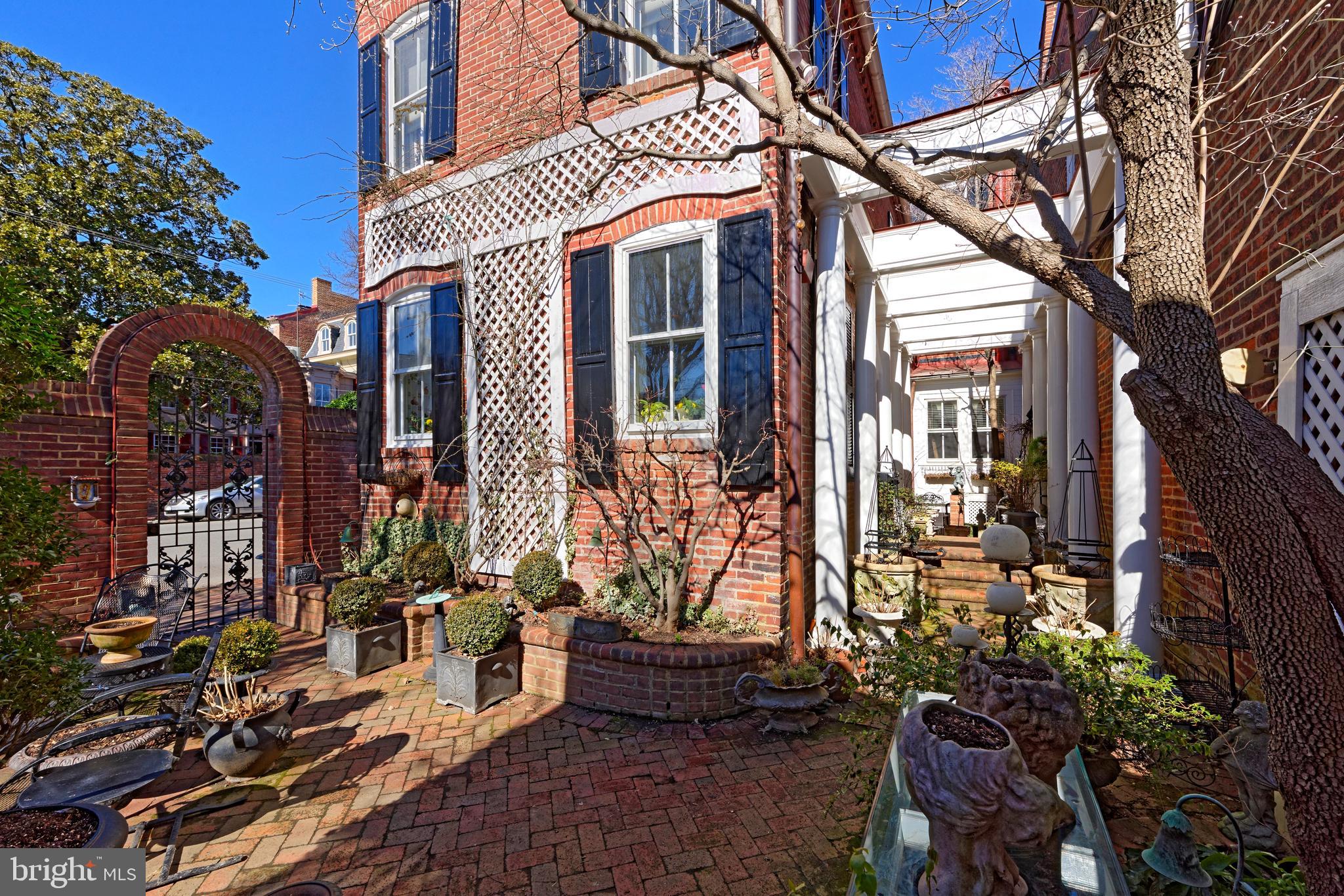 OLD TOWN - Residential