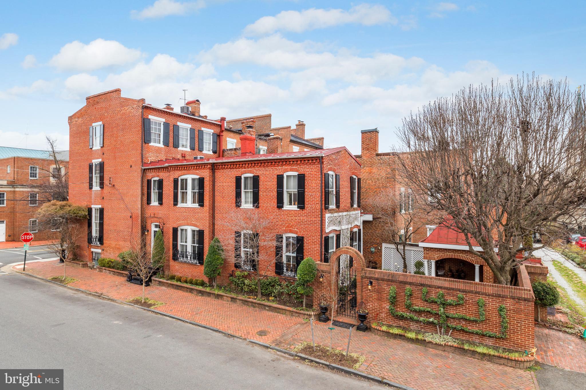 OLD TOWN - Residential