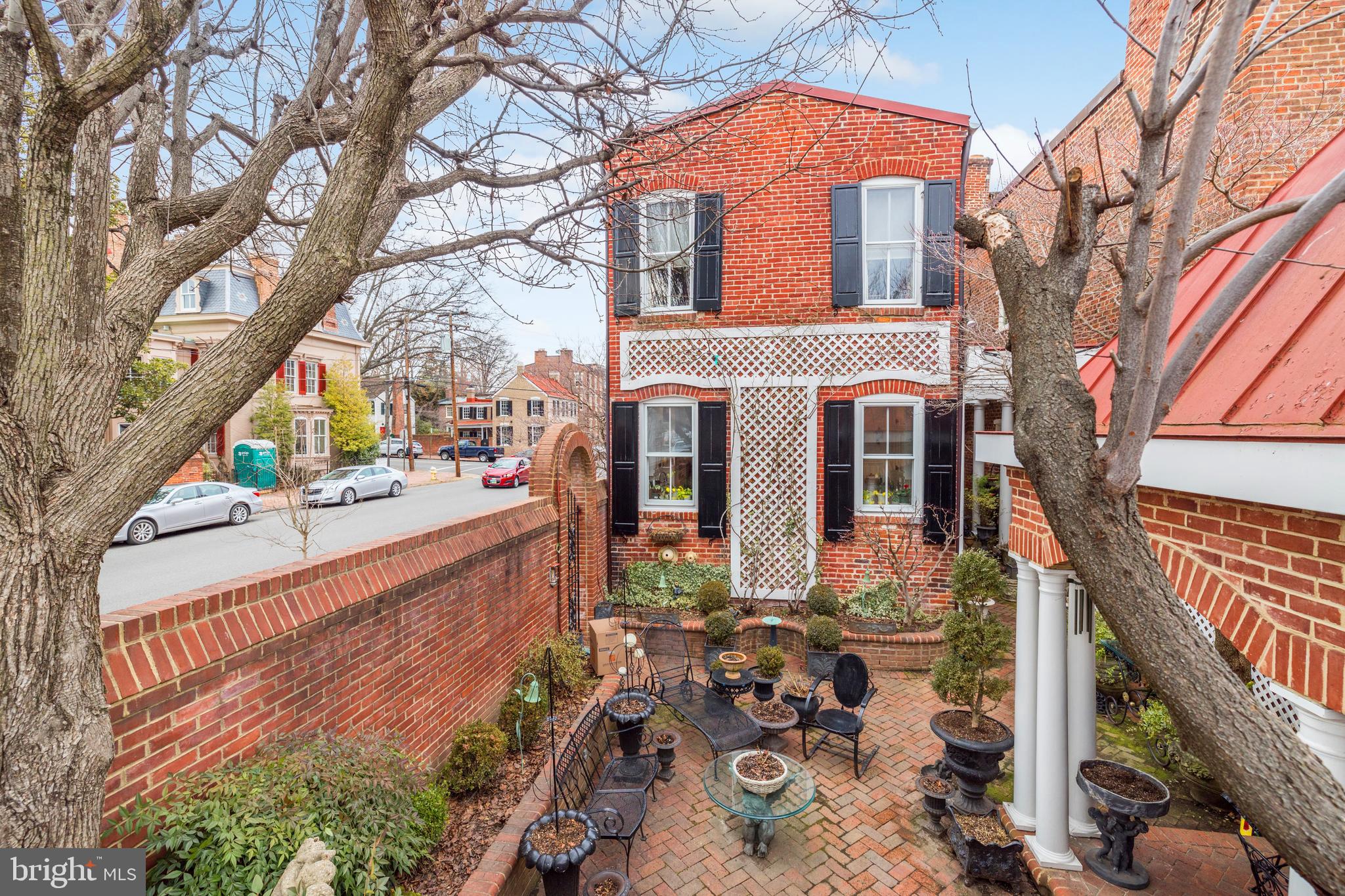 OLD TOWN - Residential