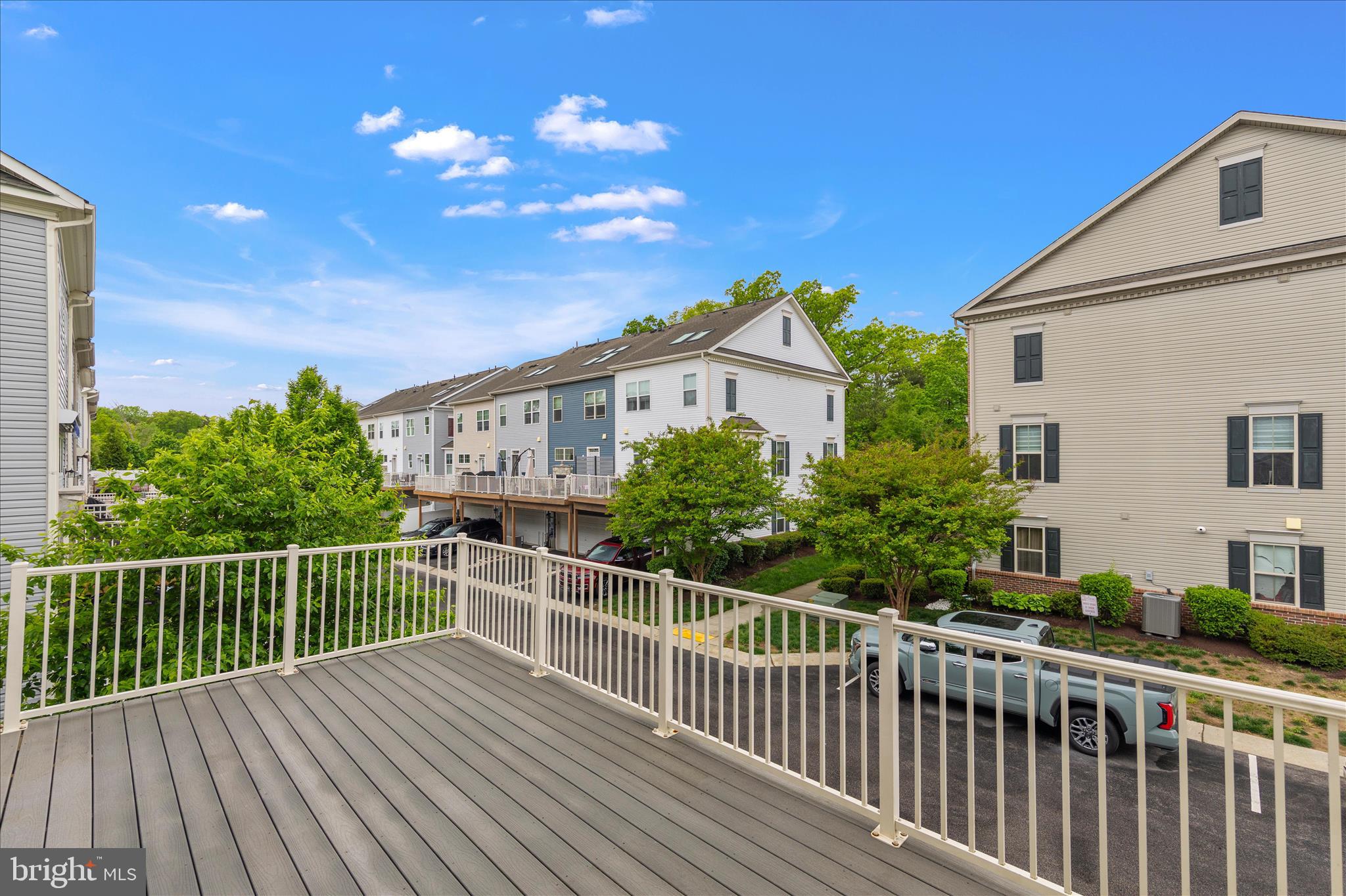 VILLAGE GREENS - Residential