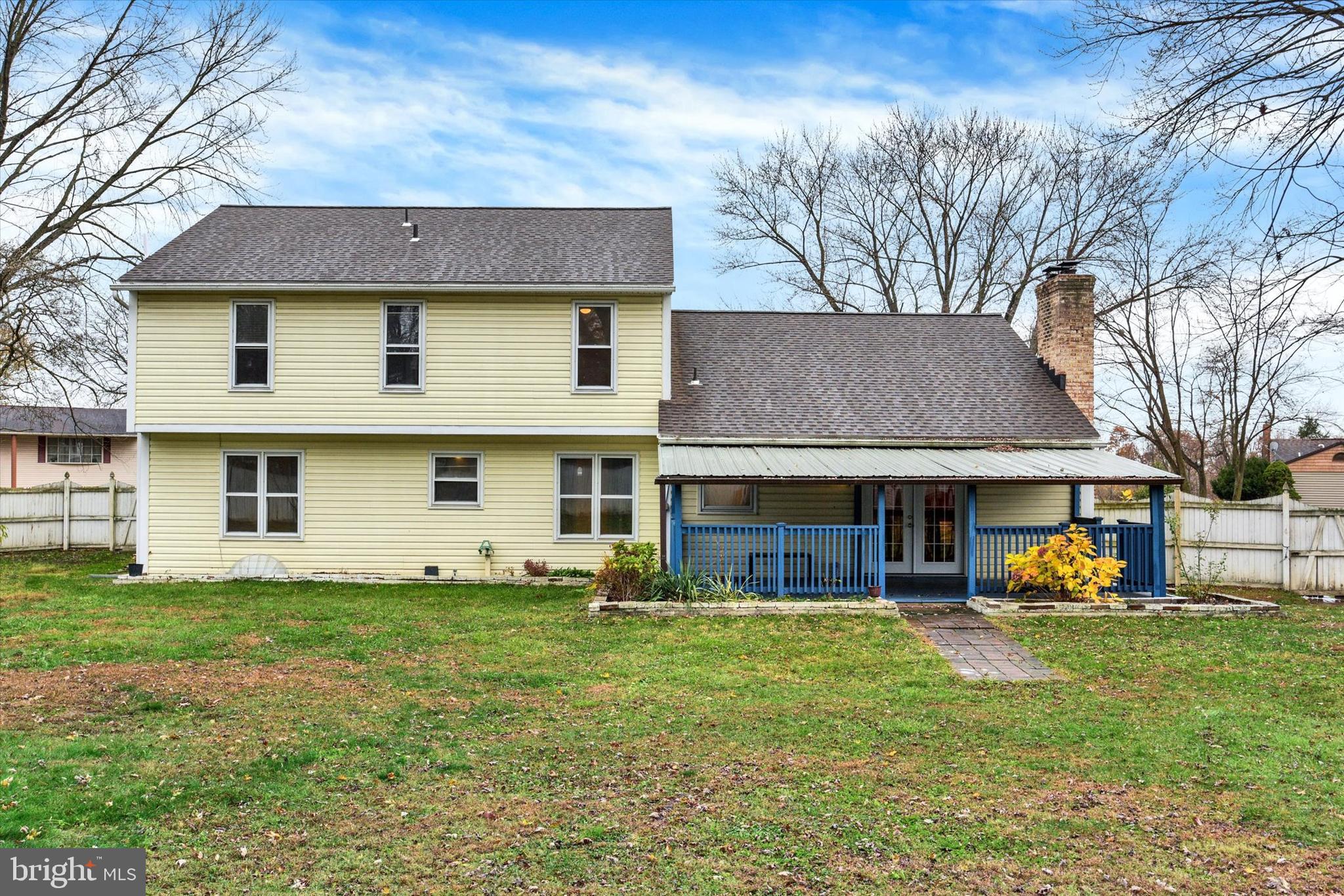 WINDSOR FARMS - Residential