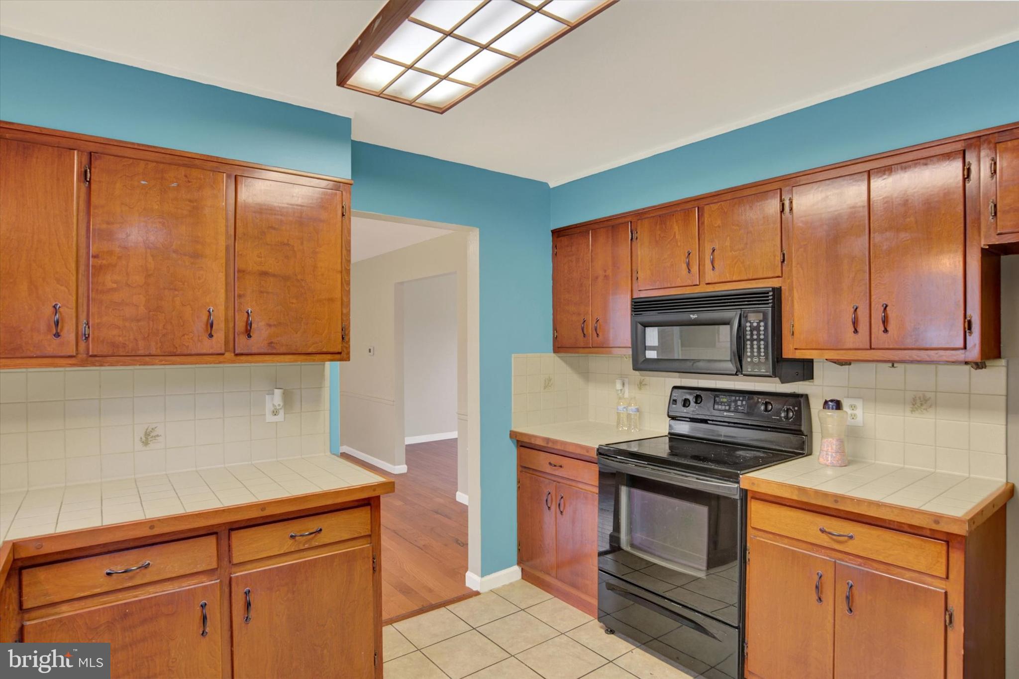 WINDSOR FARMS - Residential