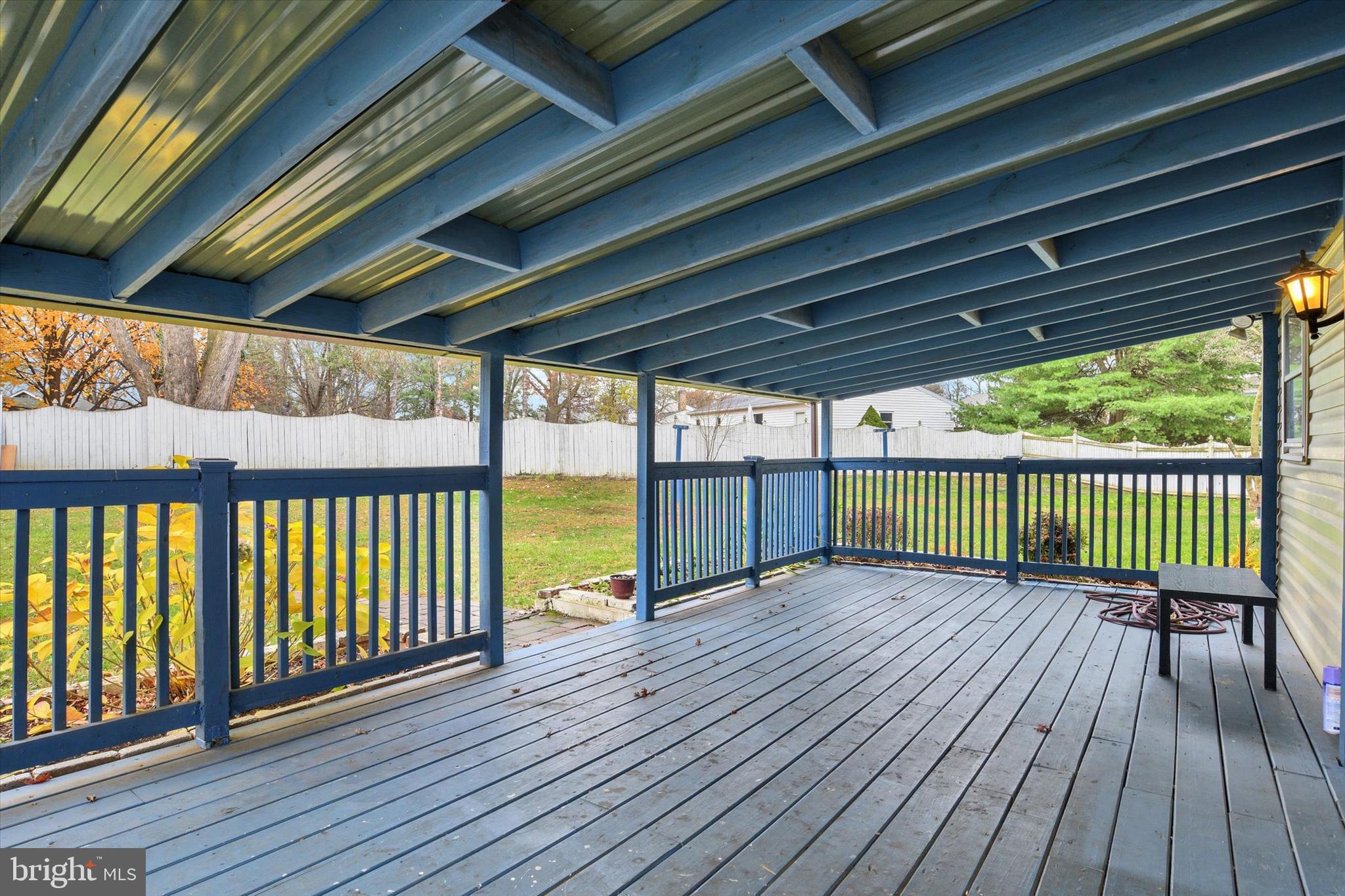 WINDSOR FARMS - Residential