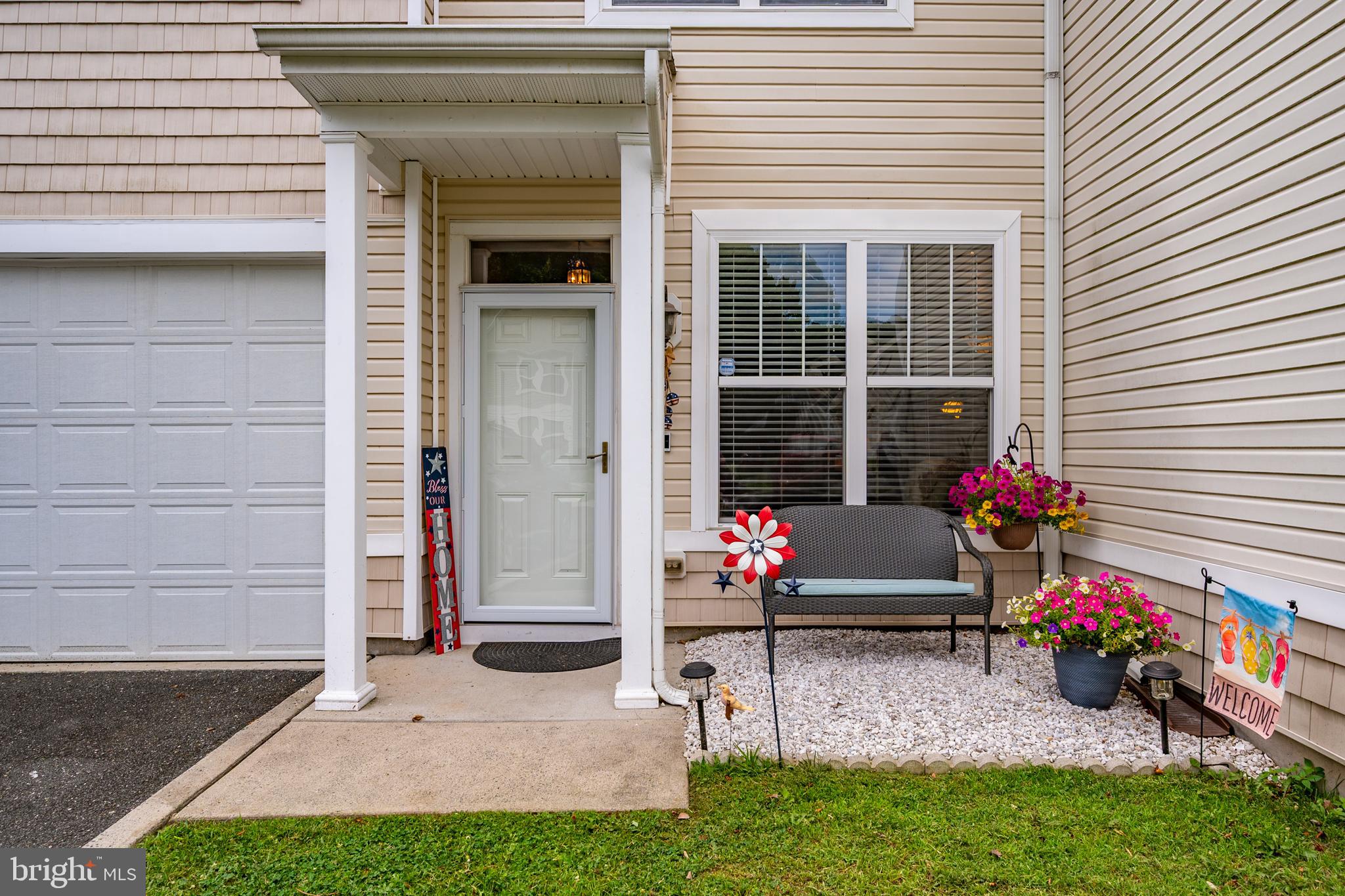172 INTREPID LANE 1402