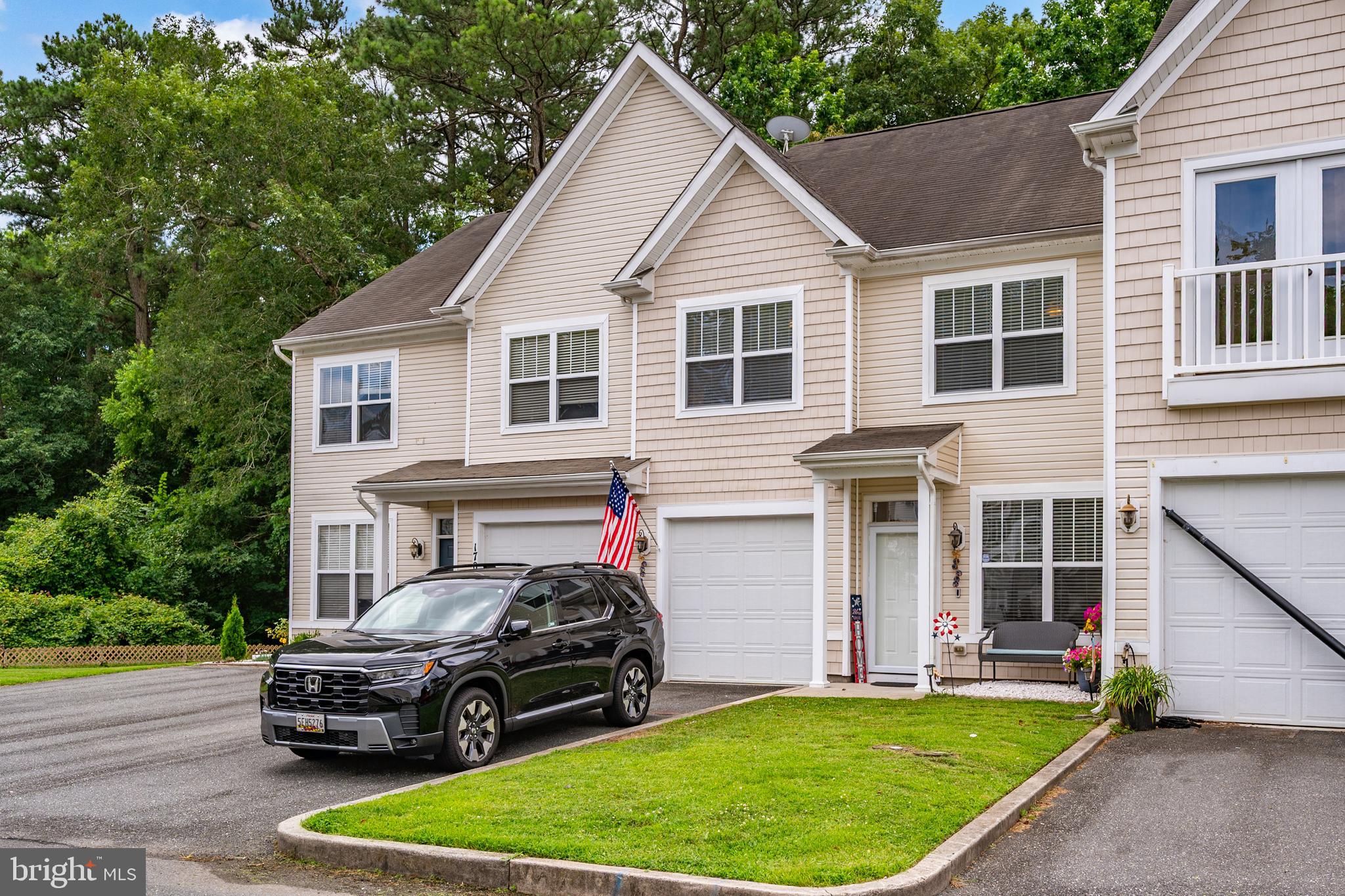 172 INTREPID LANE 1402