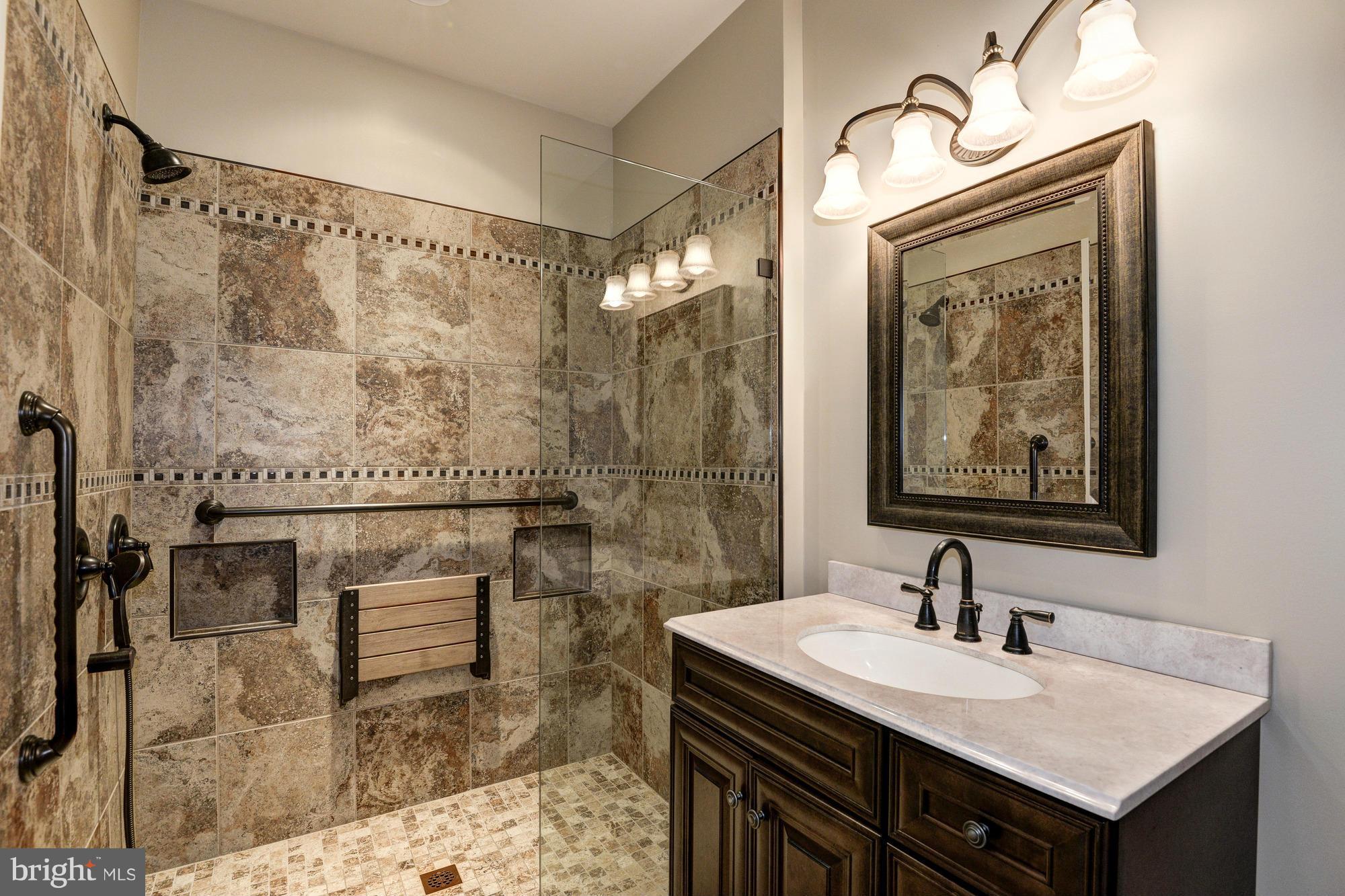 GRENATA - Residential