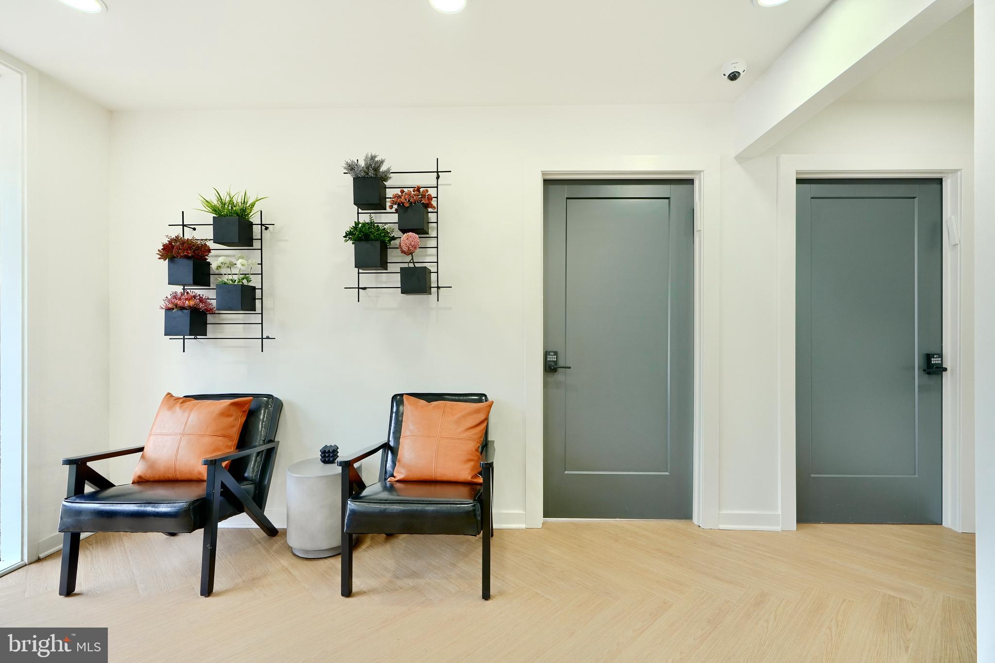 MOUNT WASHINGTON - Commercial Lease